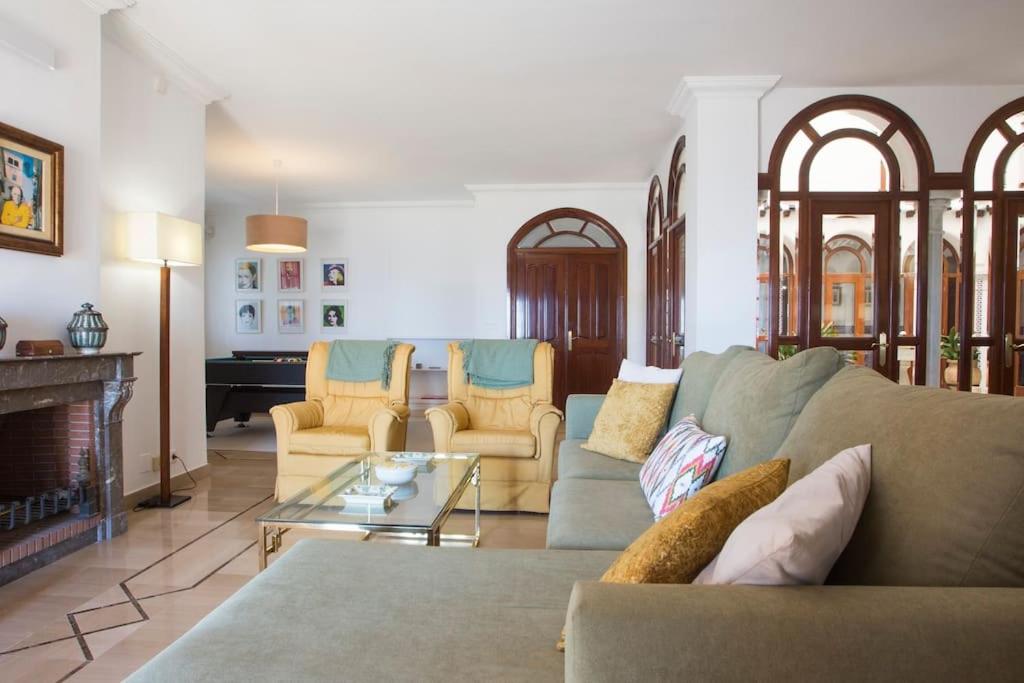 Andalusian villa on the sea and the bay of Malaga