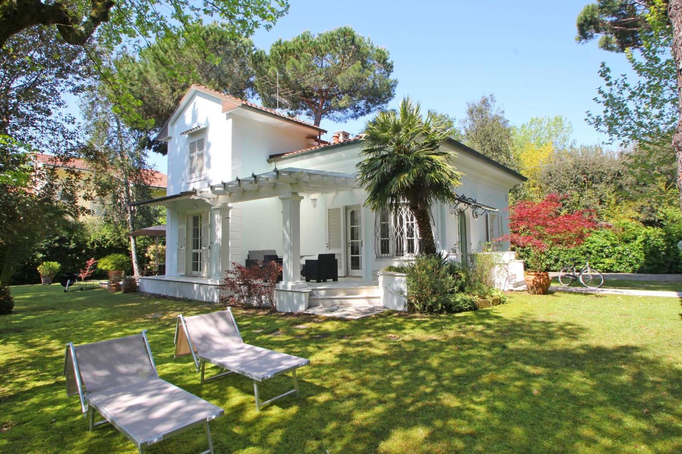 Villa Poveromo