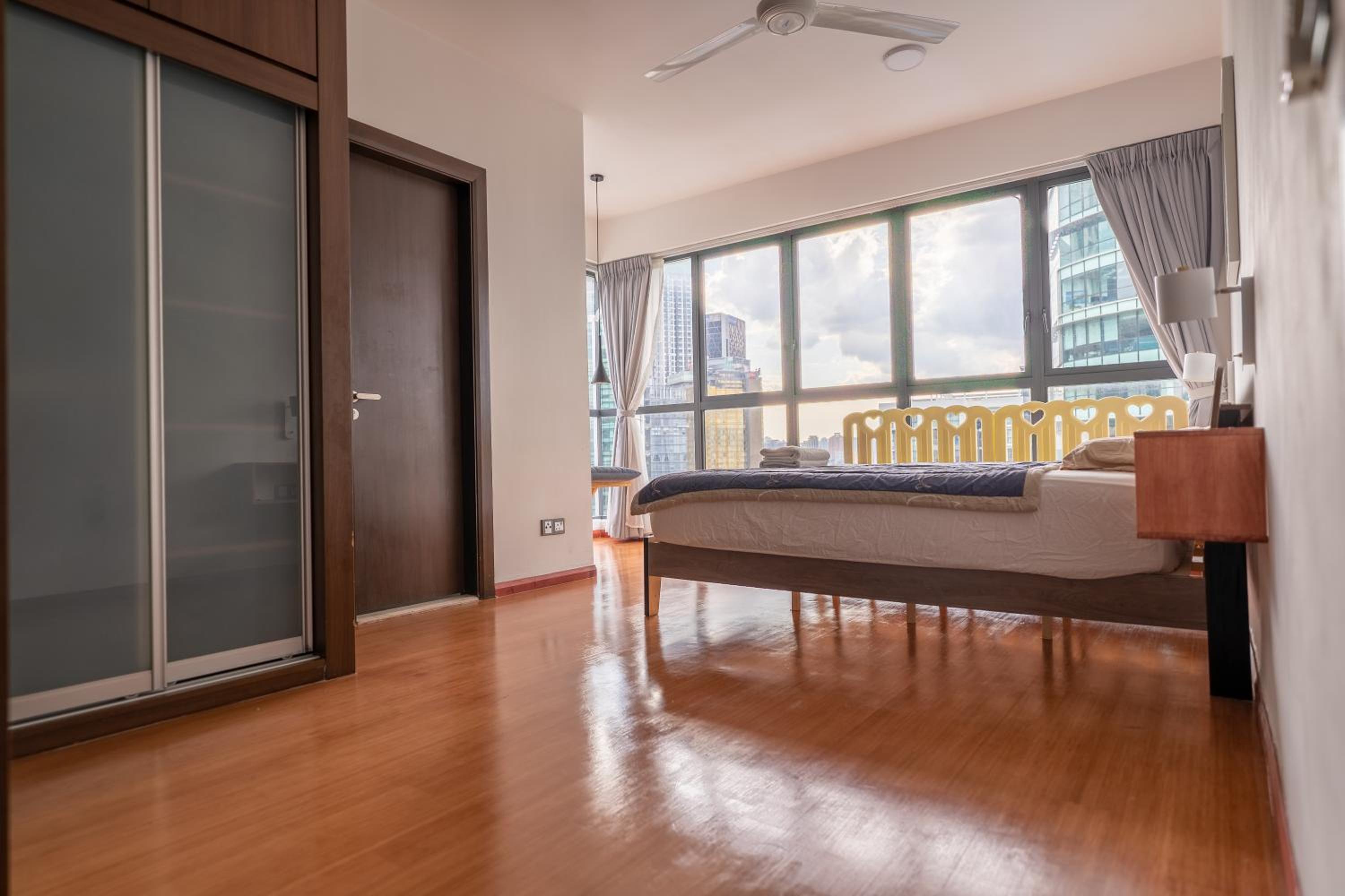 KL Top Location Kid's Theme White Collar Apartment
