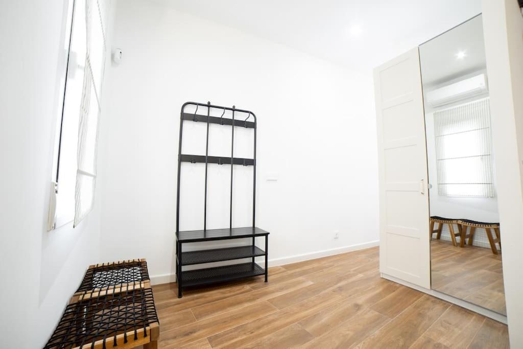 Encantador apartamento reformado en Tetuán by beBalmy