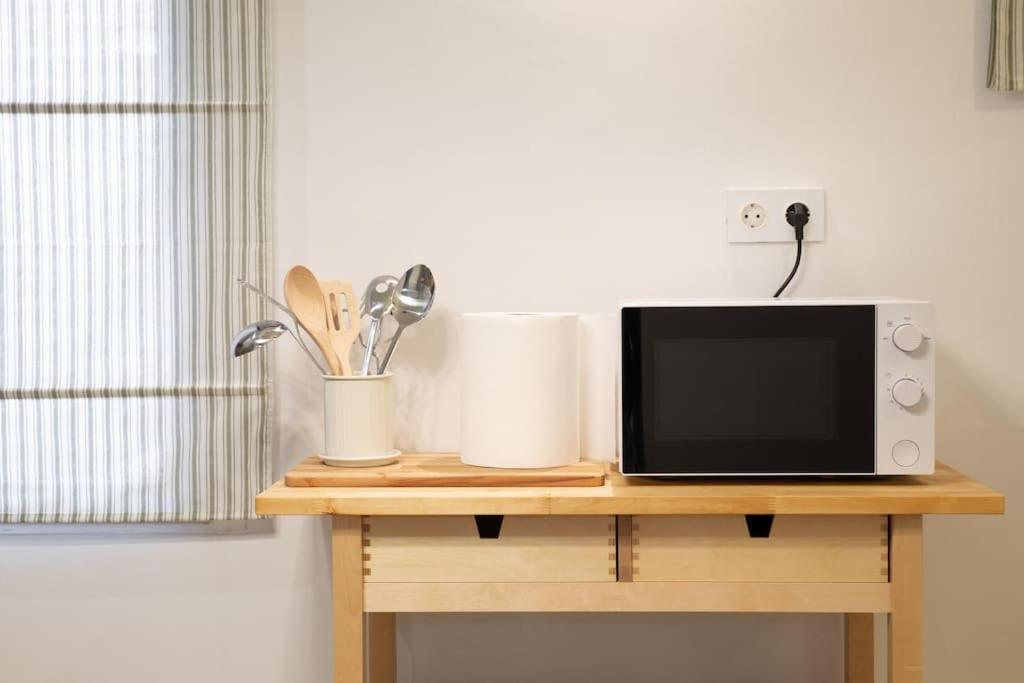 Encantador apartamento reformado en Tetuán by beBalmy
