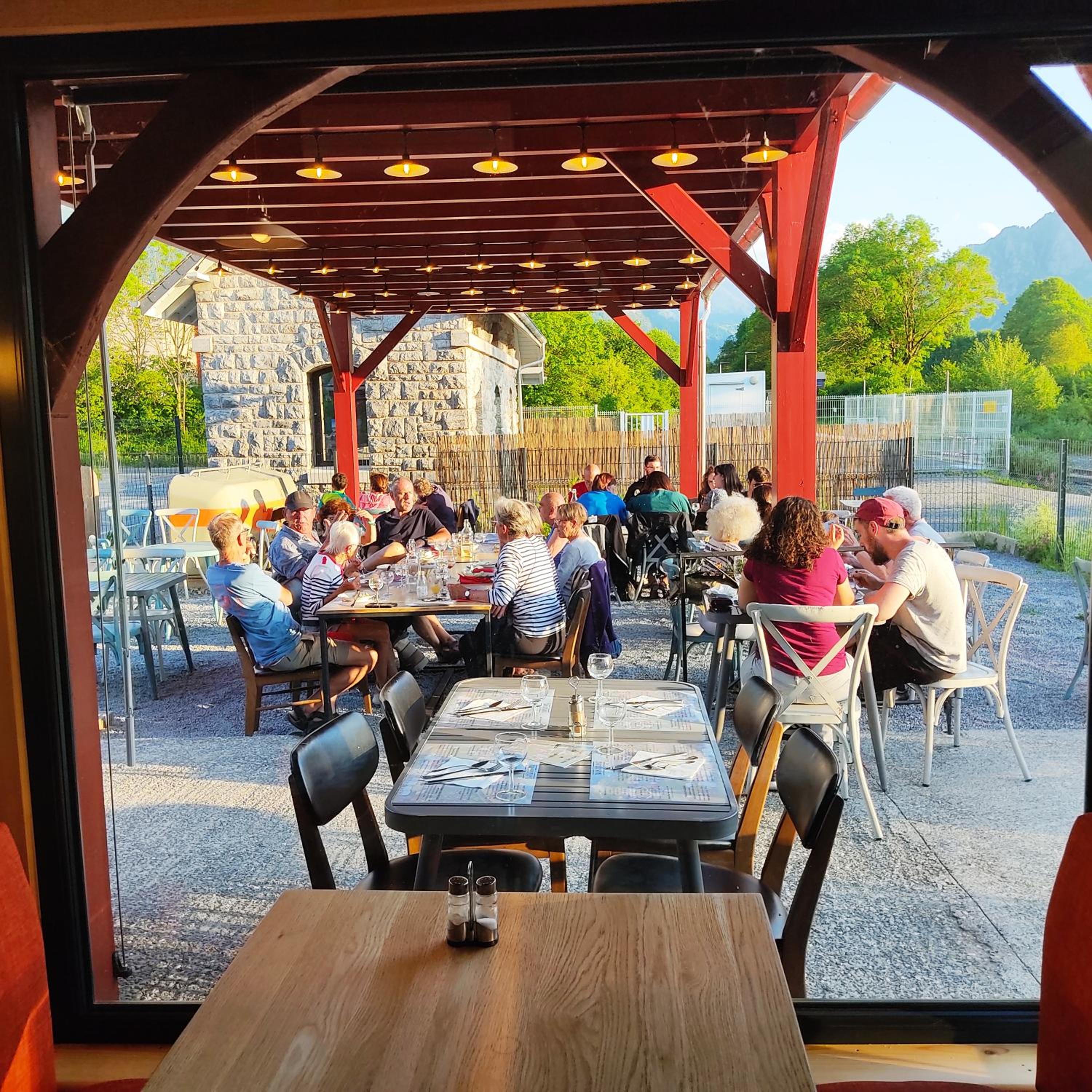 restaurant