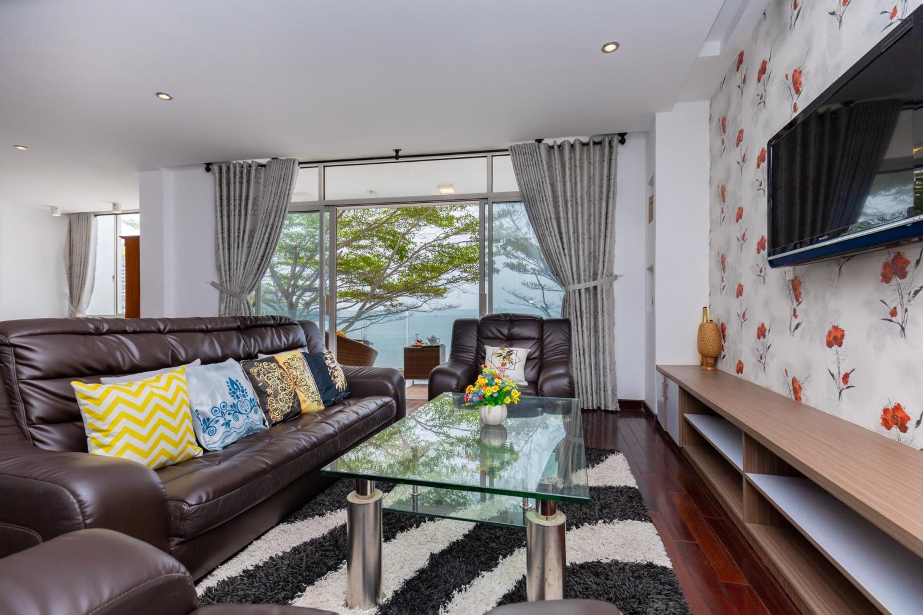 Sea Villa 71 Trần Phú - Sát Biển Có Bãi Tắm Riêng
