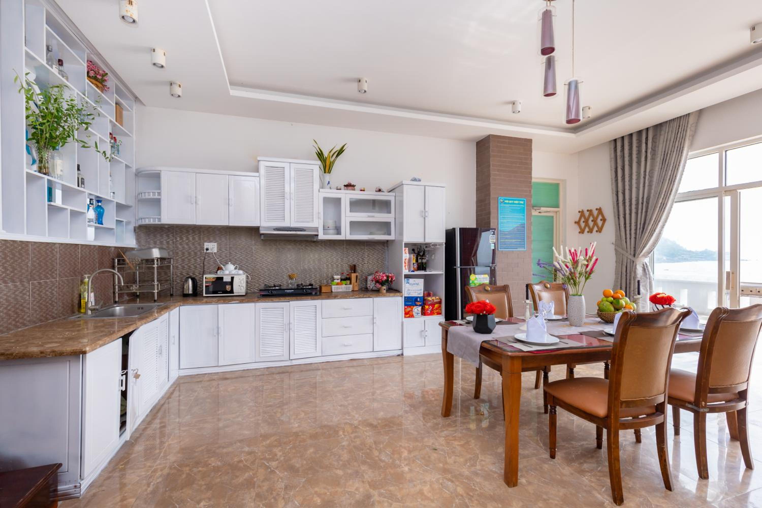 Sea Villa 71 Trần Phú - Sát Biển Có Bãi Tắm Riêng