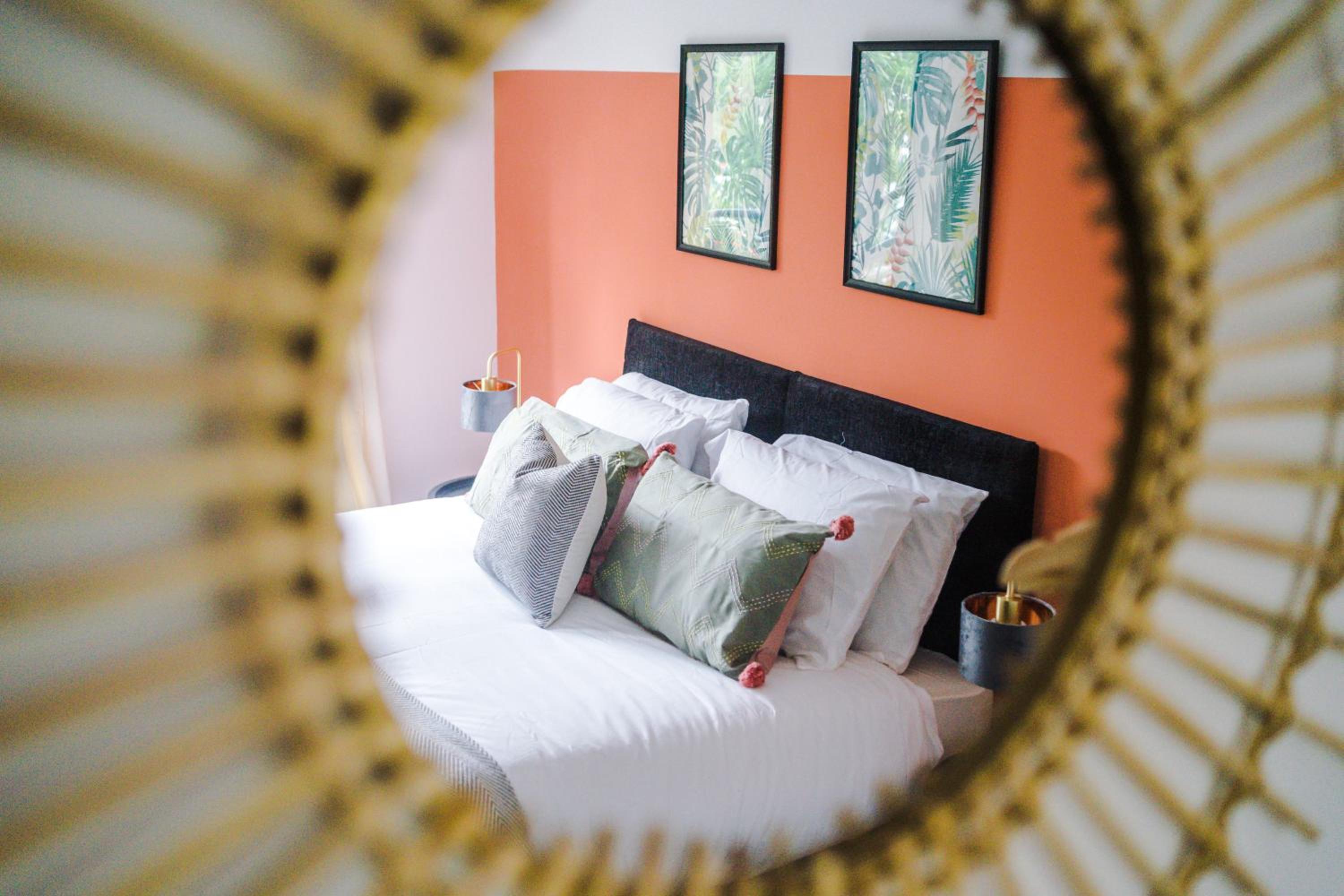 Formby Village Apartments By Greenstay Serviced Accommodation - A Luxury 2 Bed Apt - Perfect for Couples, Friends, Families & Business Travellers - FREE Pa view 4