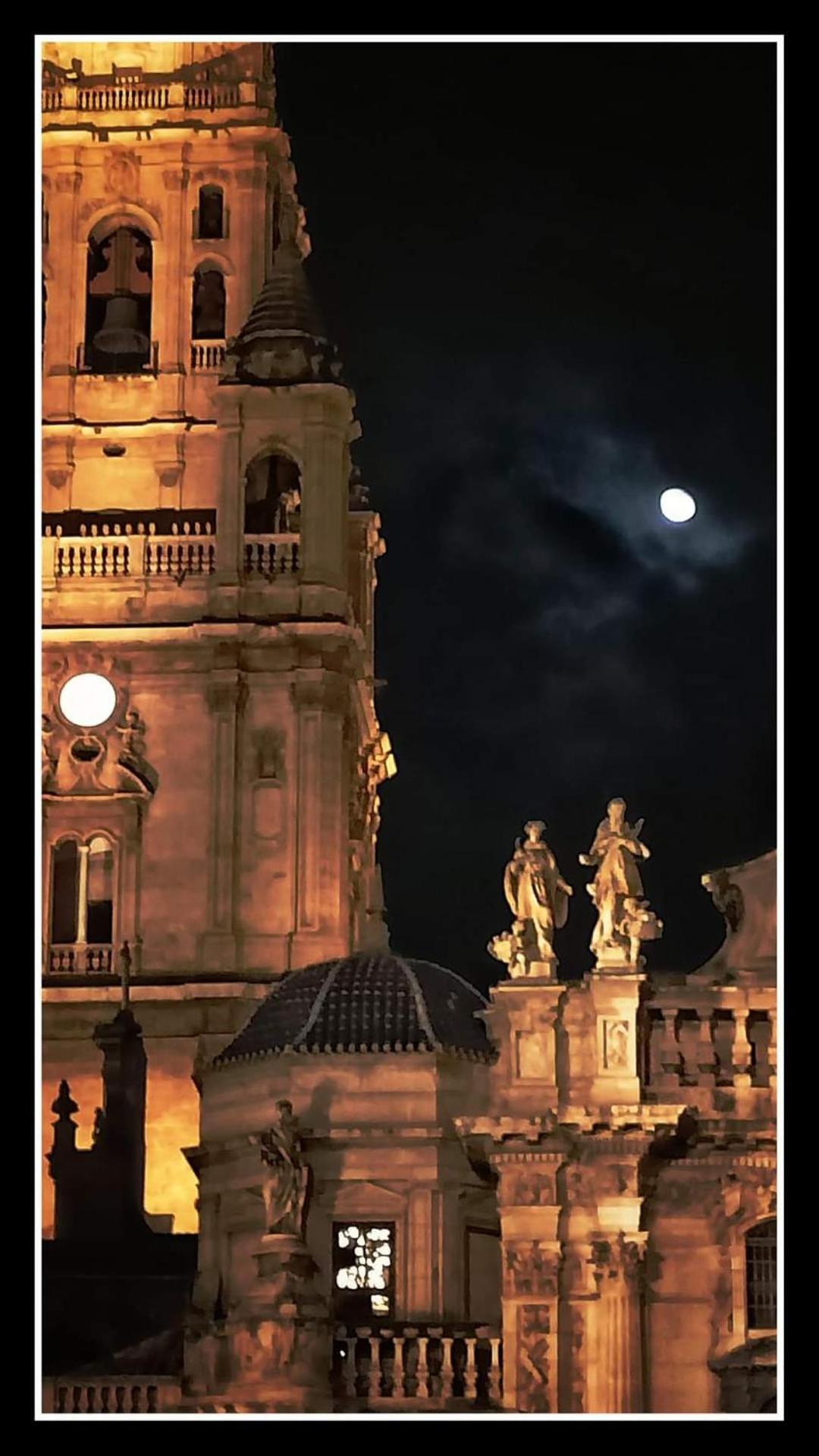 Catedral Plaza