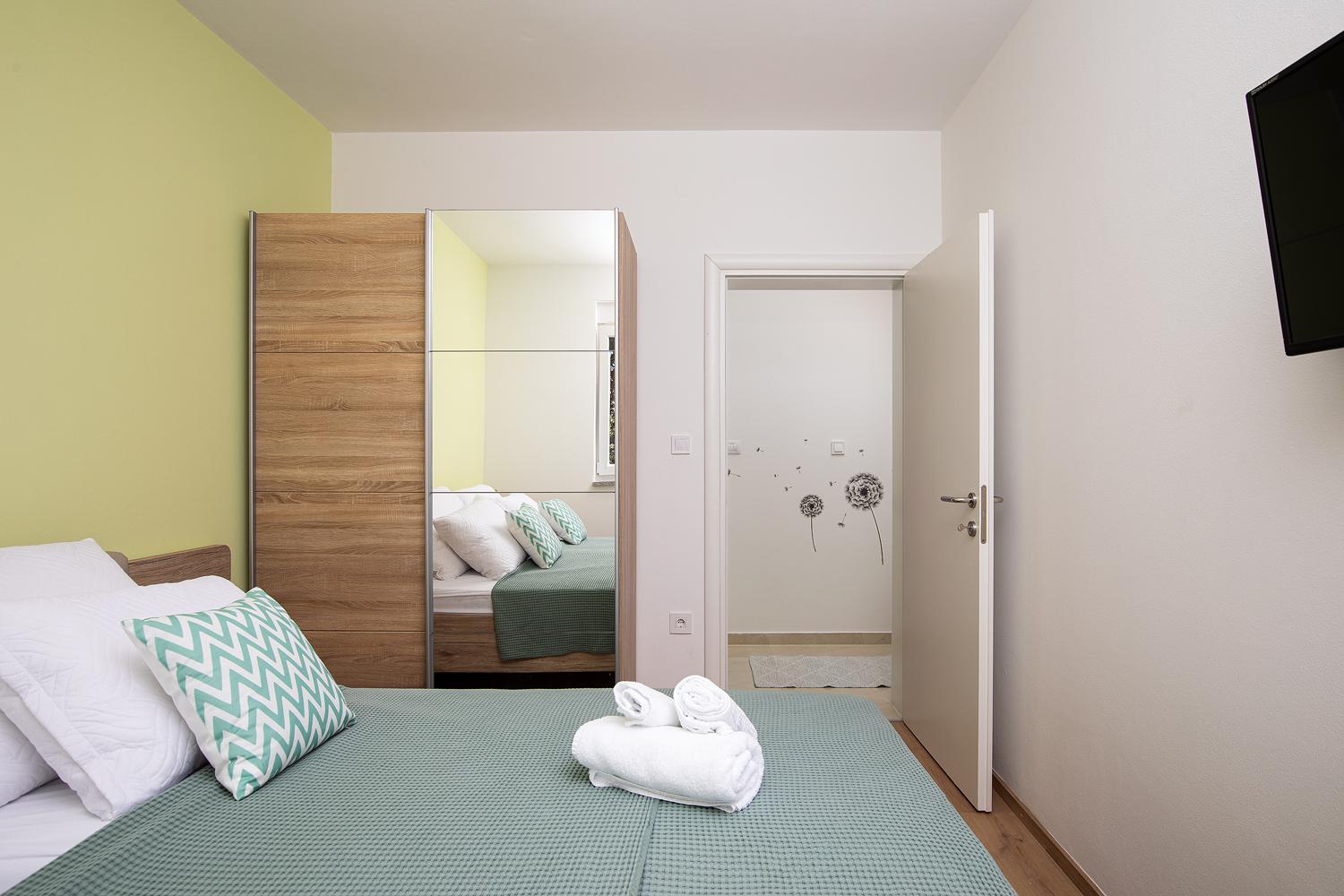 Apartment J&E