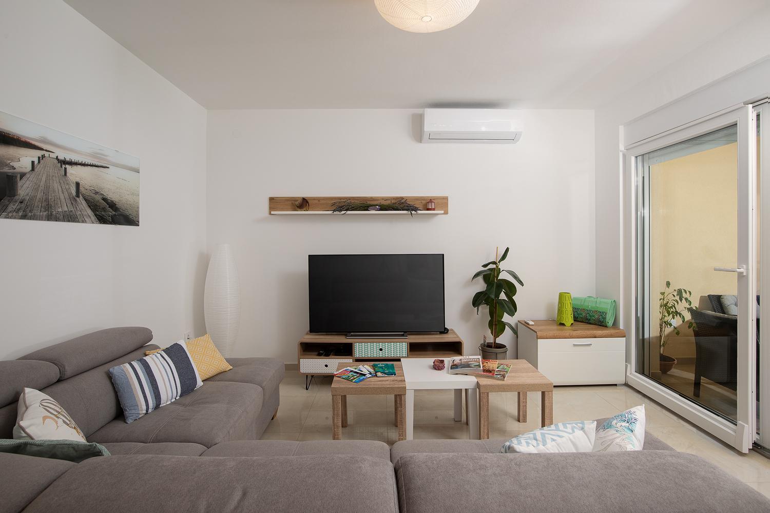 Apartment J&E