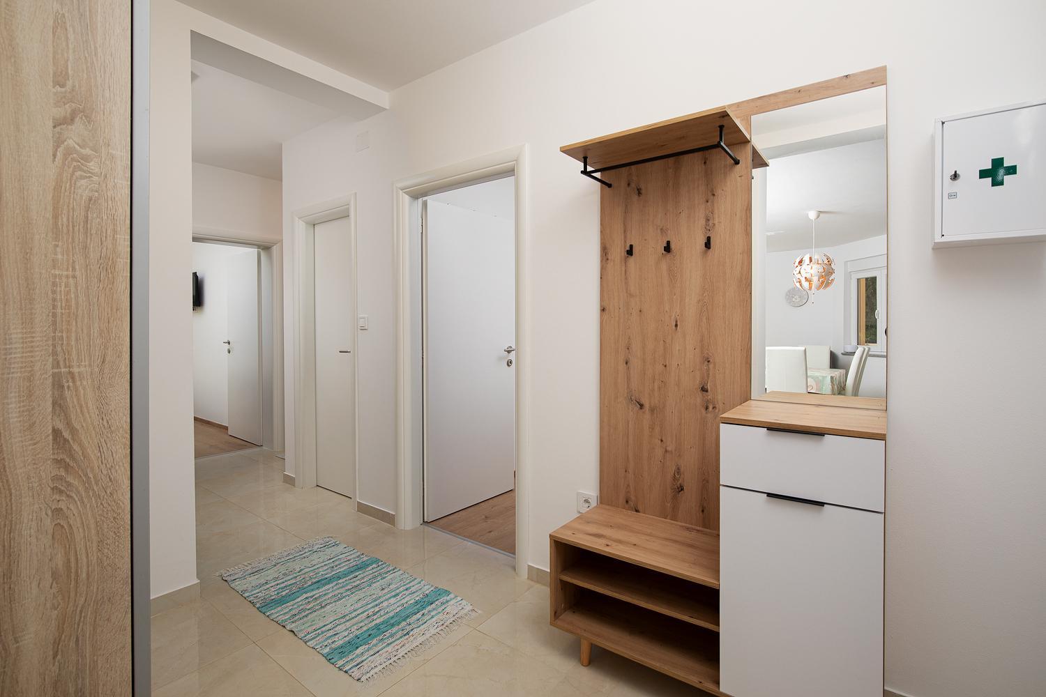 Apartment J&E