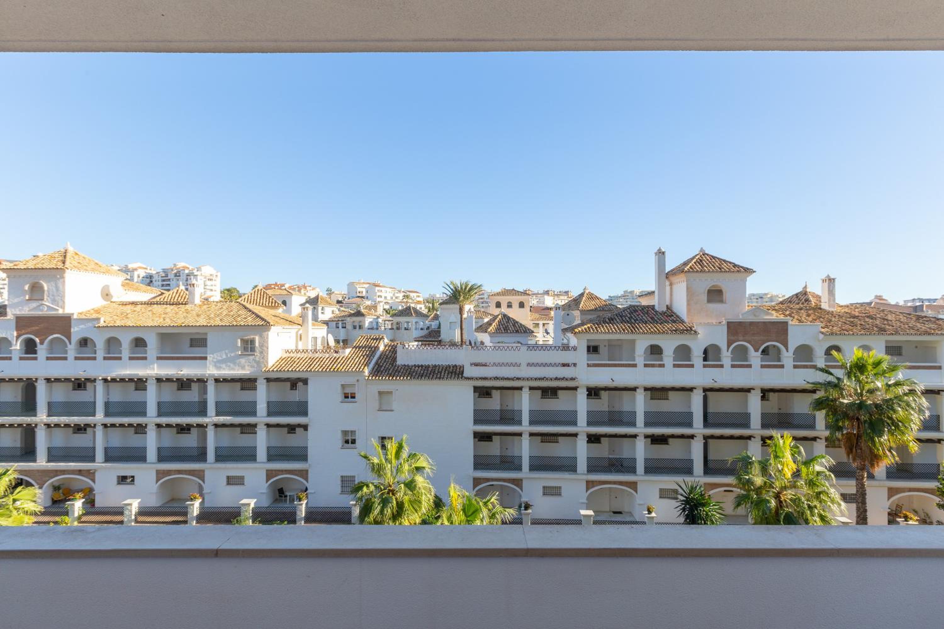 Luxury apartment 100 mtrs Beach view 3