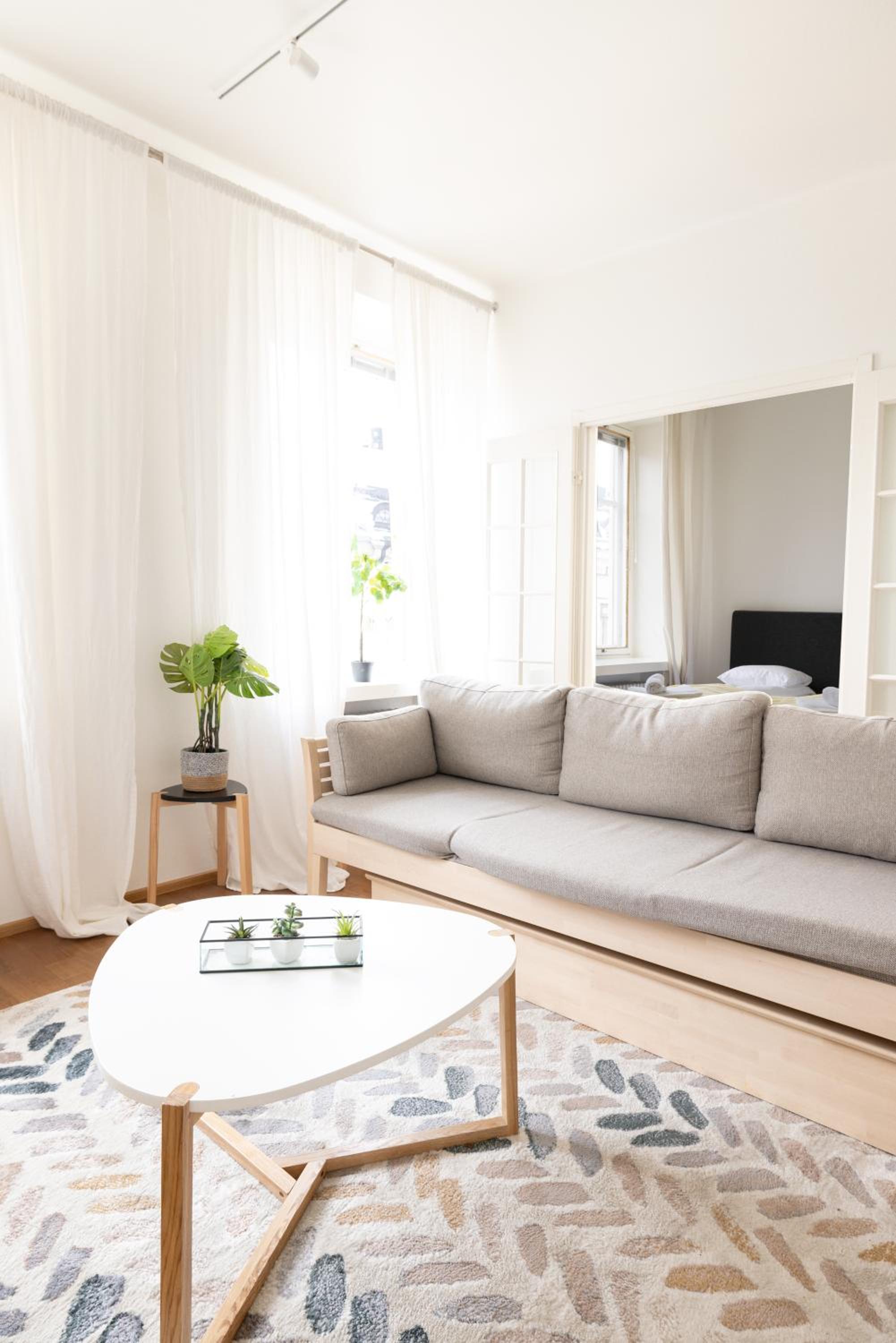 POISTA 2ndhomes Cozy & Modern Top Floor 1BR Home view 3