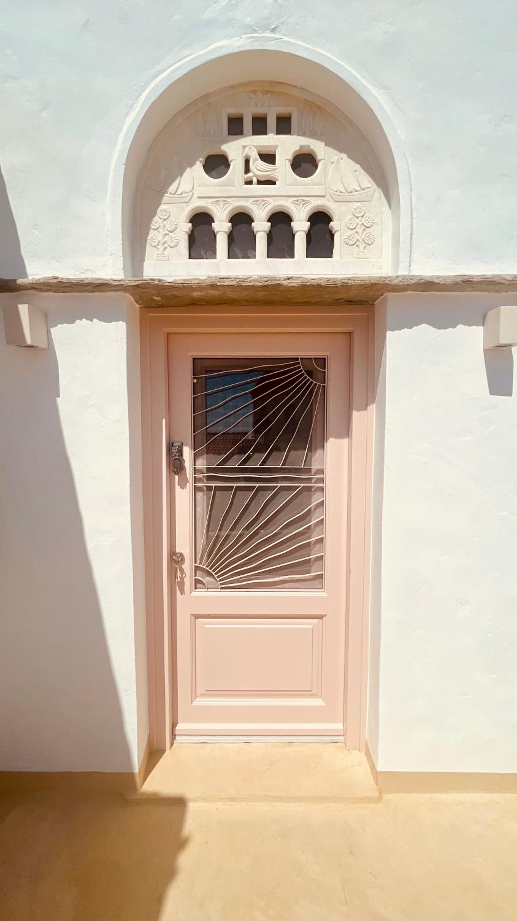 Th_eros House