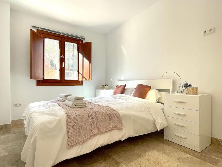NaviGolf La Cala de Mijas, Scandinavian style 3 bed Townhouse by Solrentspain.