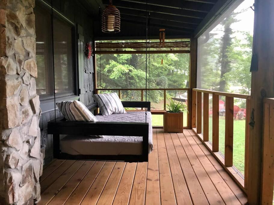 Cabin at the cove at Watauga Lake view 2