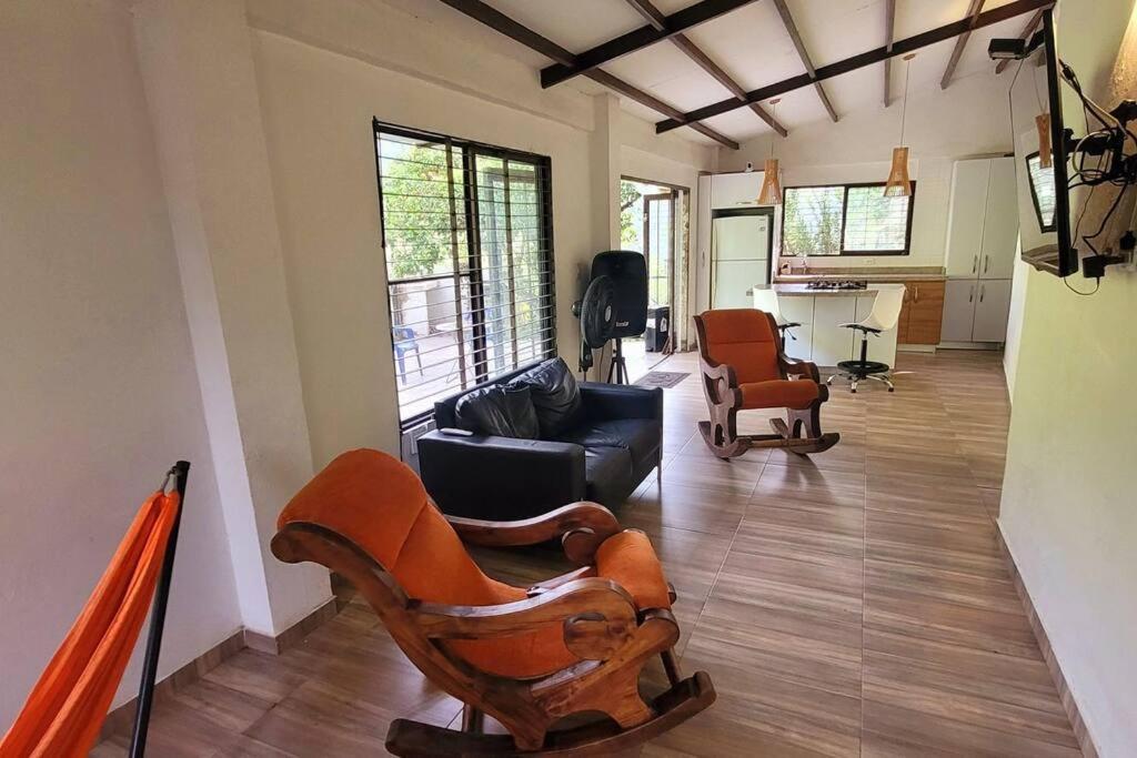 Acogedora casa campestre, con parqueadero privado