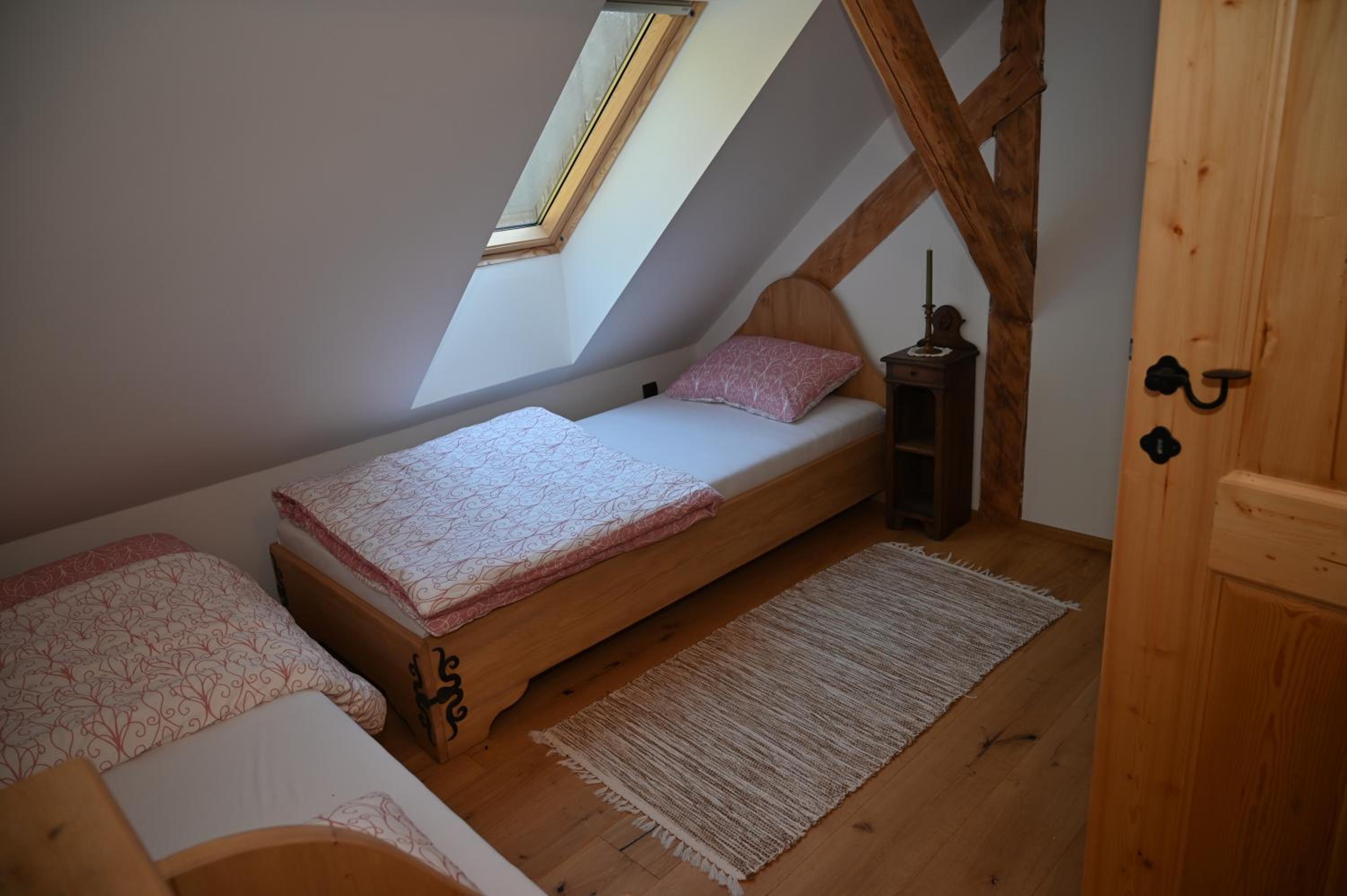 Photo 33