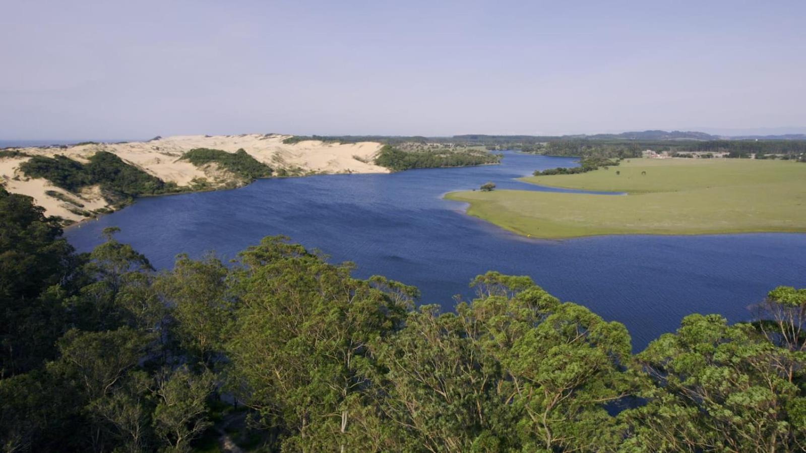 Recanto das Pedras - Casa Pedra Ferrugem Com vista para o mar