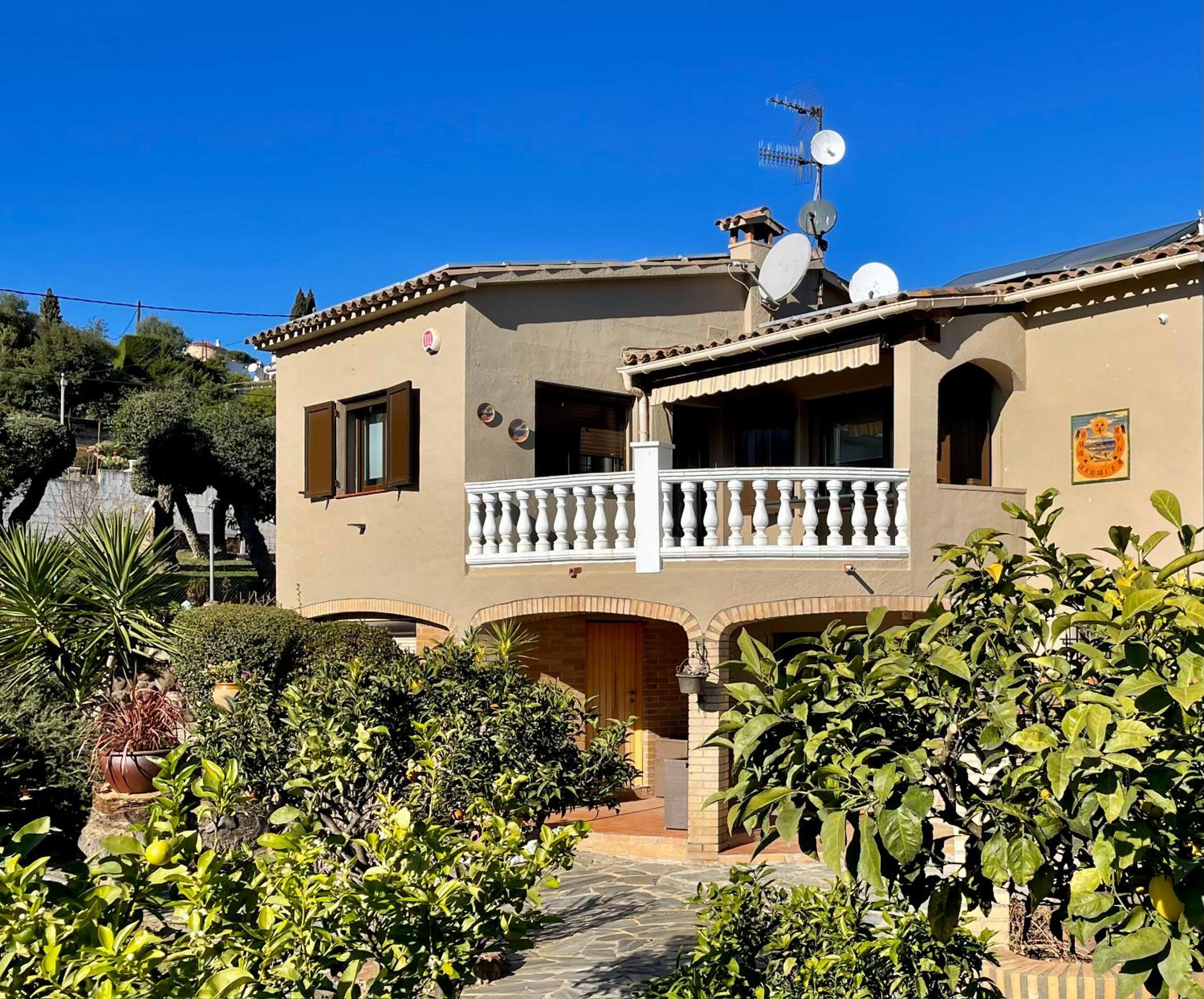 Villa Xarbi by Costabravaway
