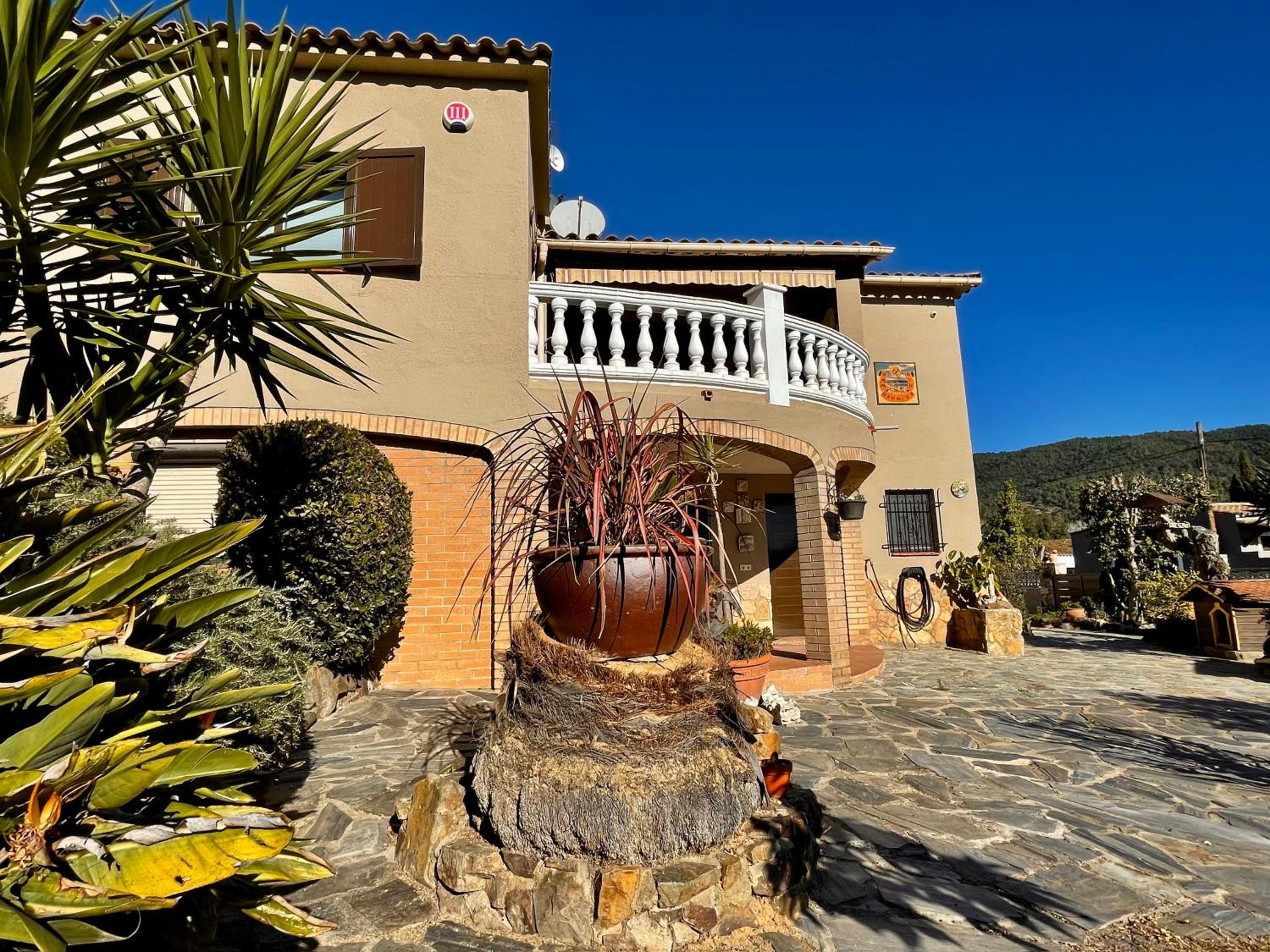 Villa Xarbi by Costabravaway