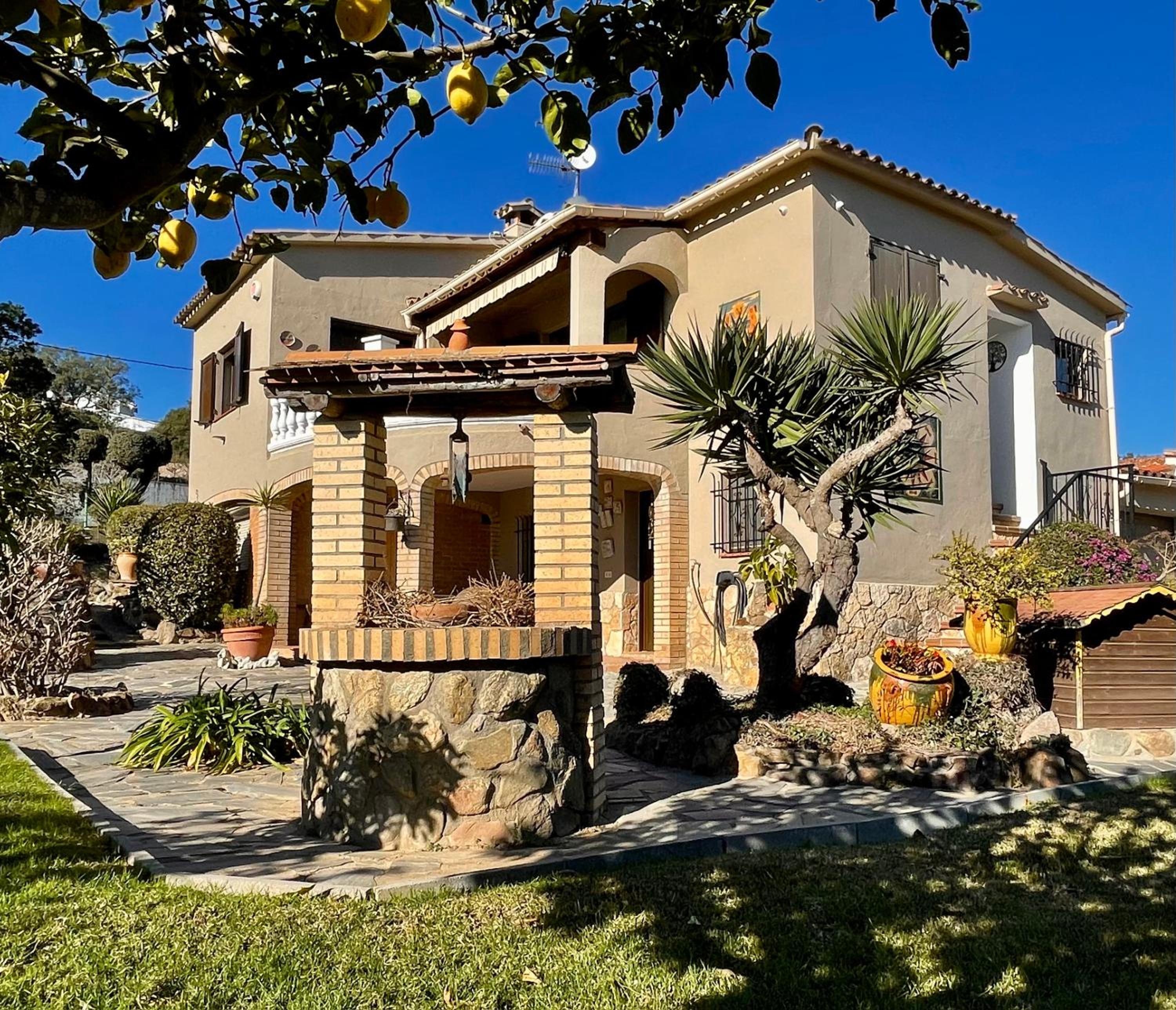 Villa Xarbi by Costabravaway