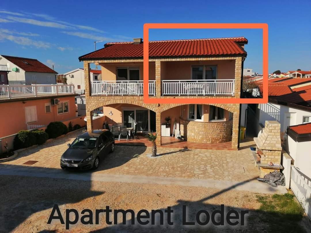 Apartment Loder photo 2