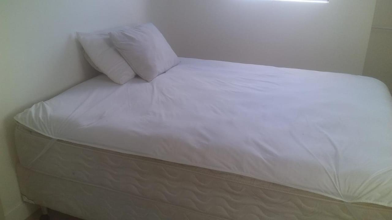 Apartamento de frente ao Mar a 50m do MAG Shopping