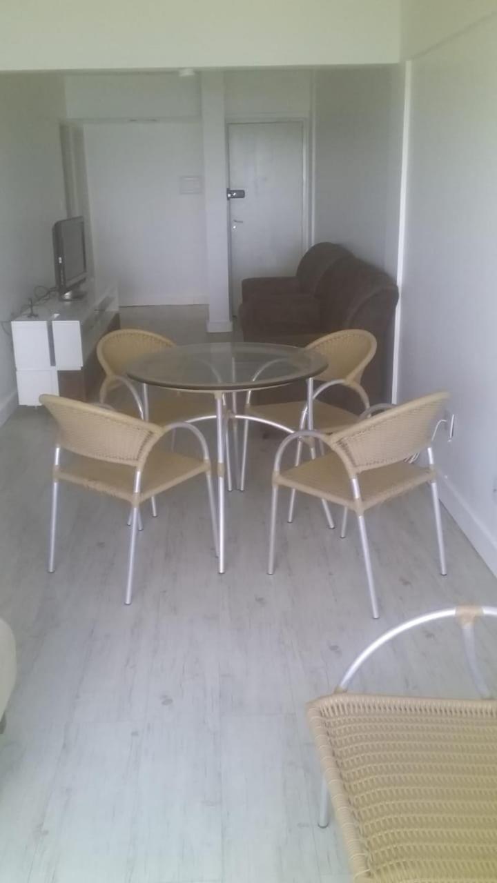 Apartamento de frente ao Mar a 50m do MAG Shopping