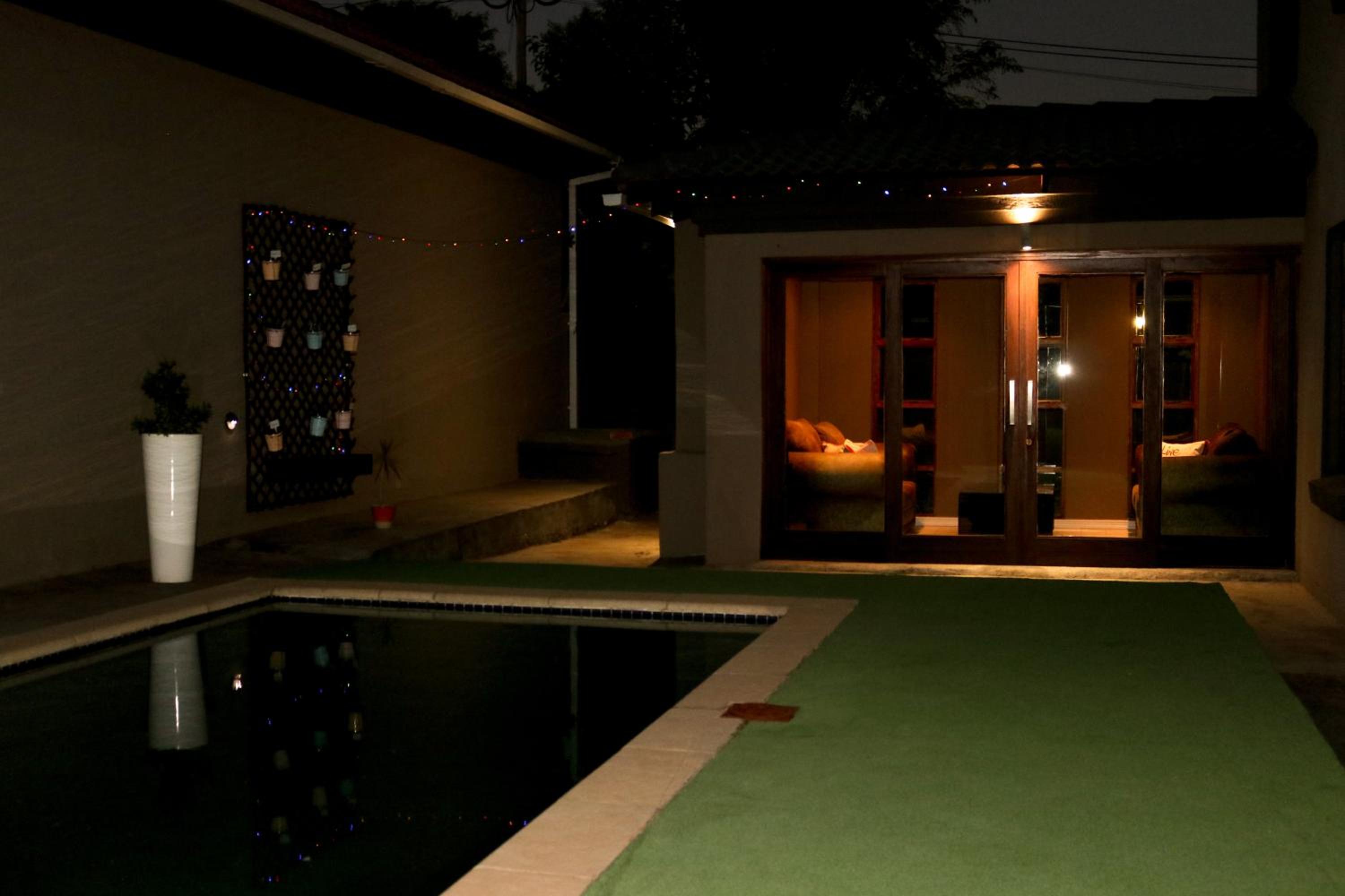 Modern Home in Pretoria near Menlyn Mall view 4
