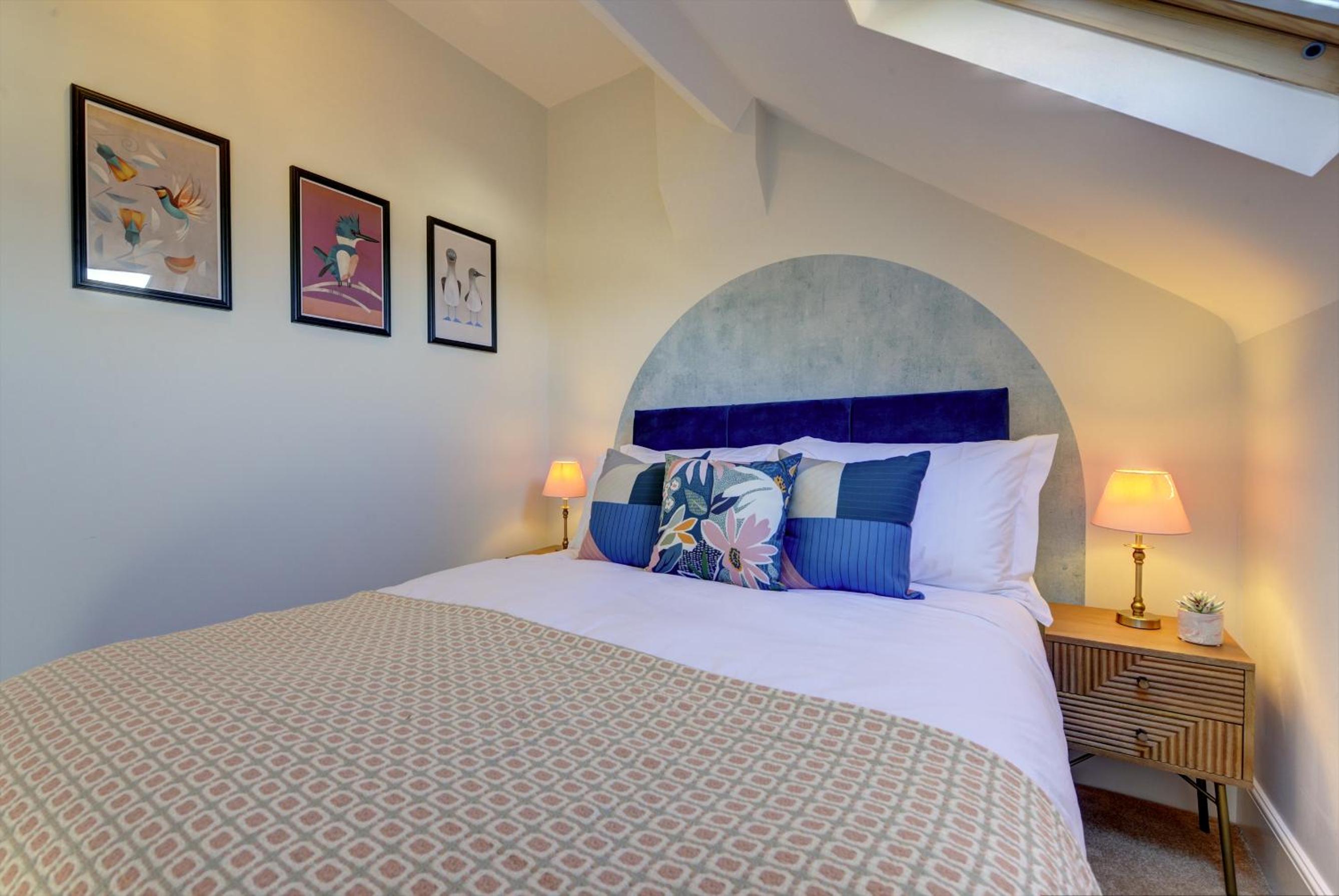 Regency Nest by Spa Town Property - Stylish 3 Bedroom Apartment on 2 Floors, Central Leamington Spa view 2