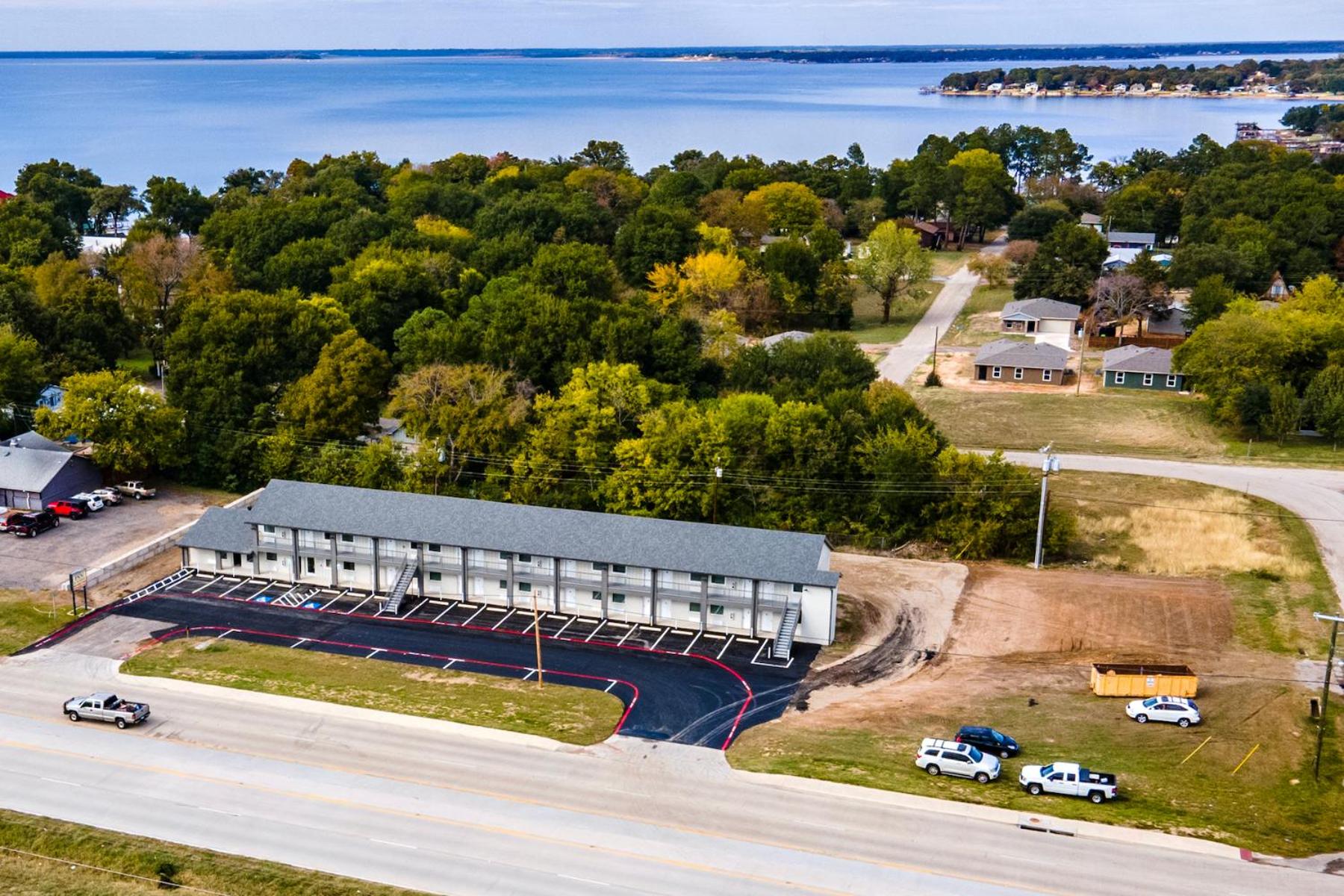 Extended Stay Gun Barrel City