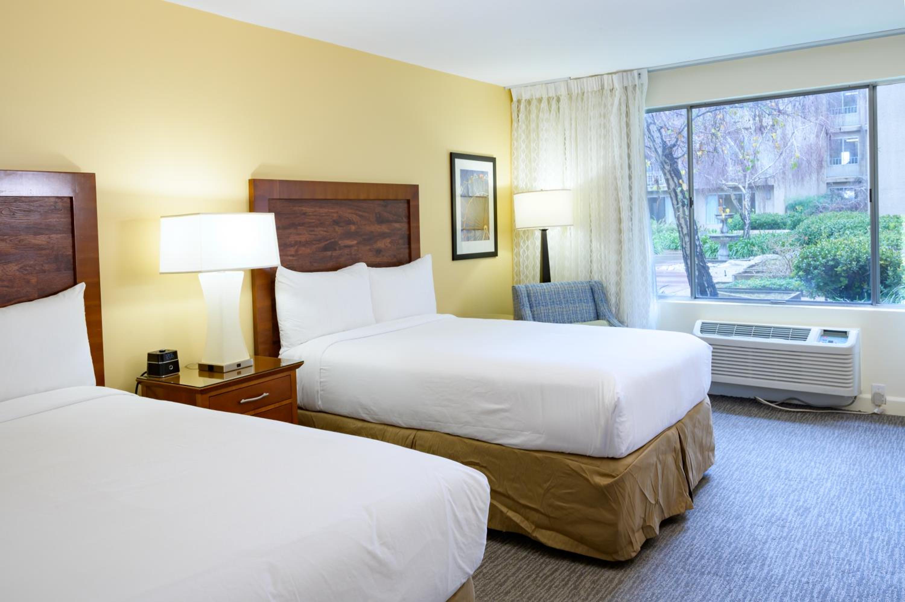 Van Nuys Vacations - Airtel Plaza Hotel - Property Image 67