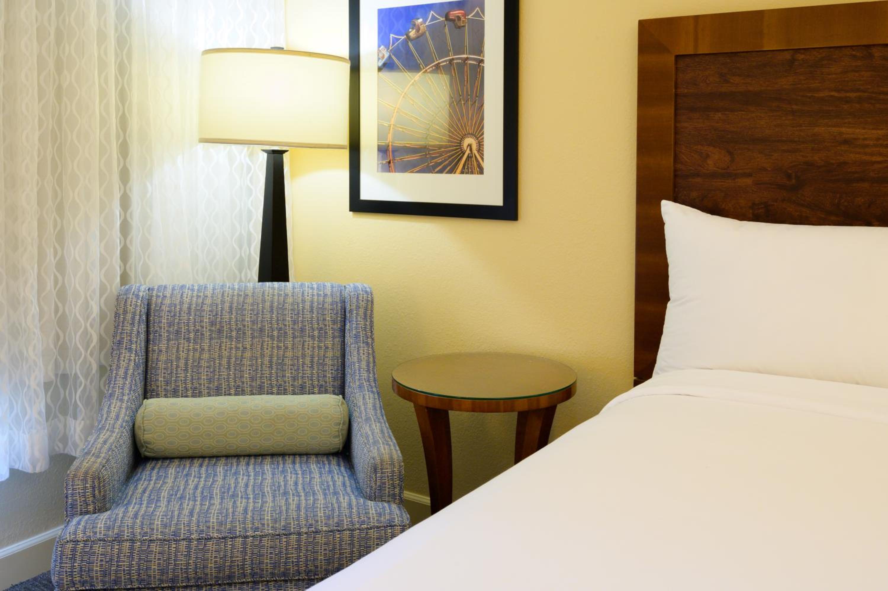 Van Nuys Vacations - Airtel Plaza Hotel - Property Image 65
