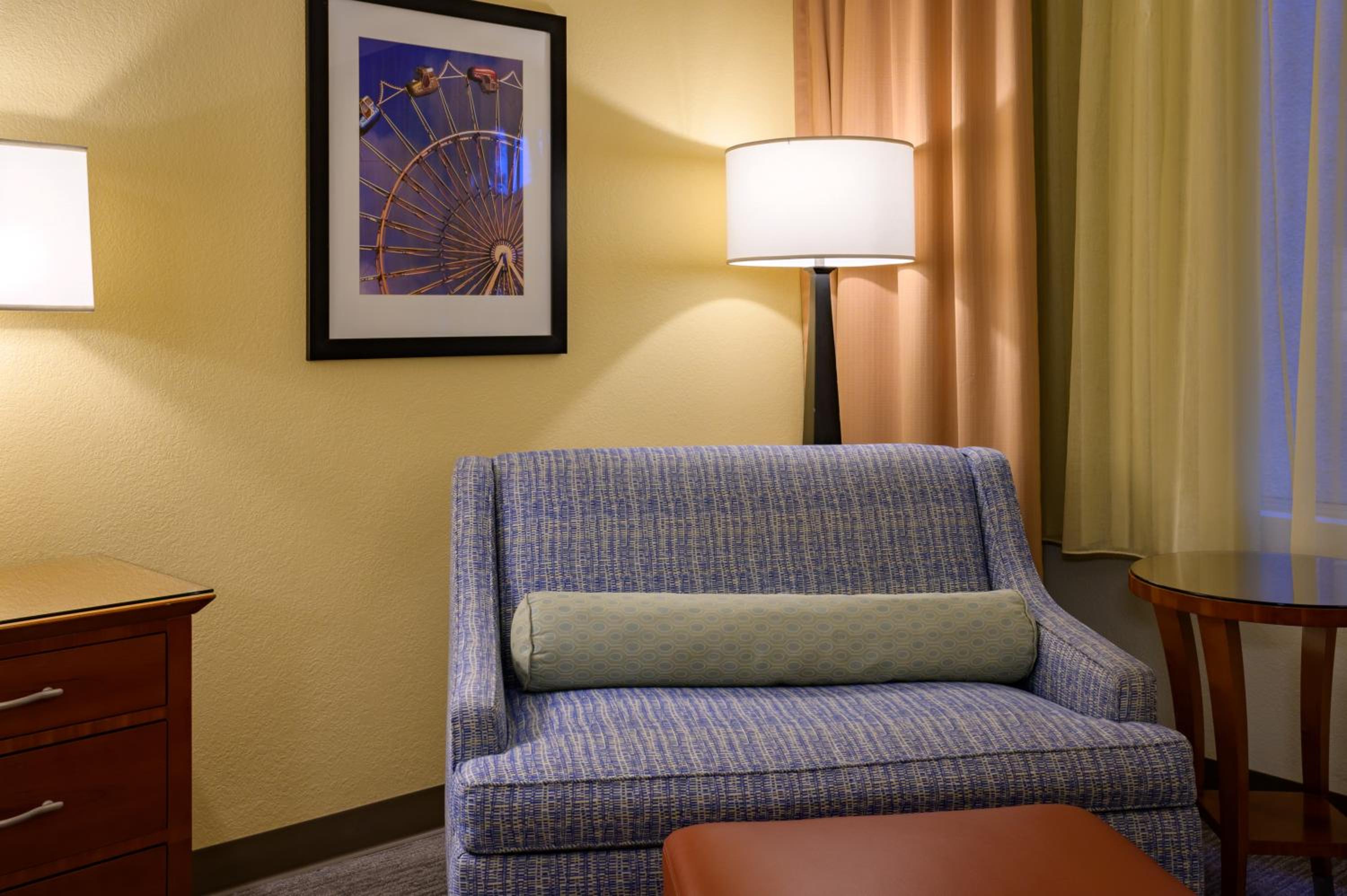 Van Nuys Vacations - Airtel Plaza Hotel - Property Image 57