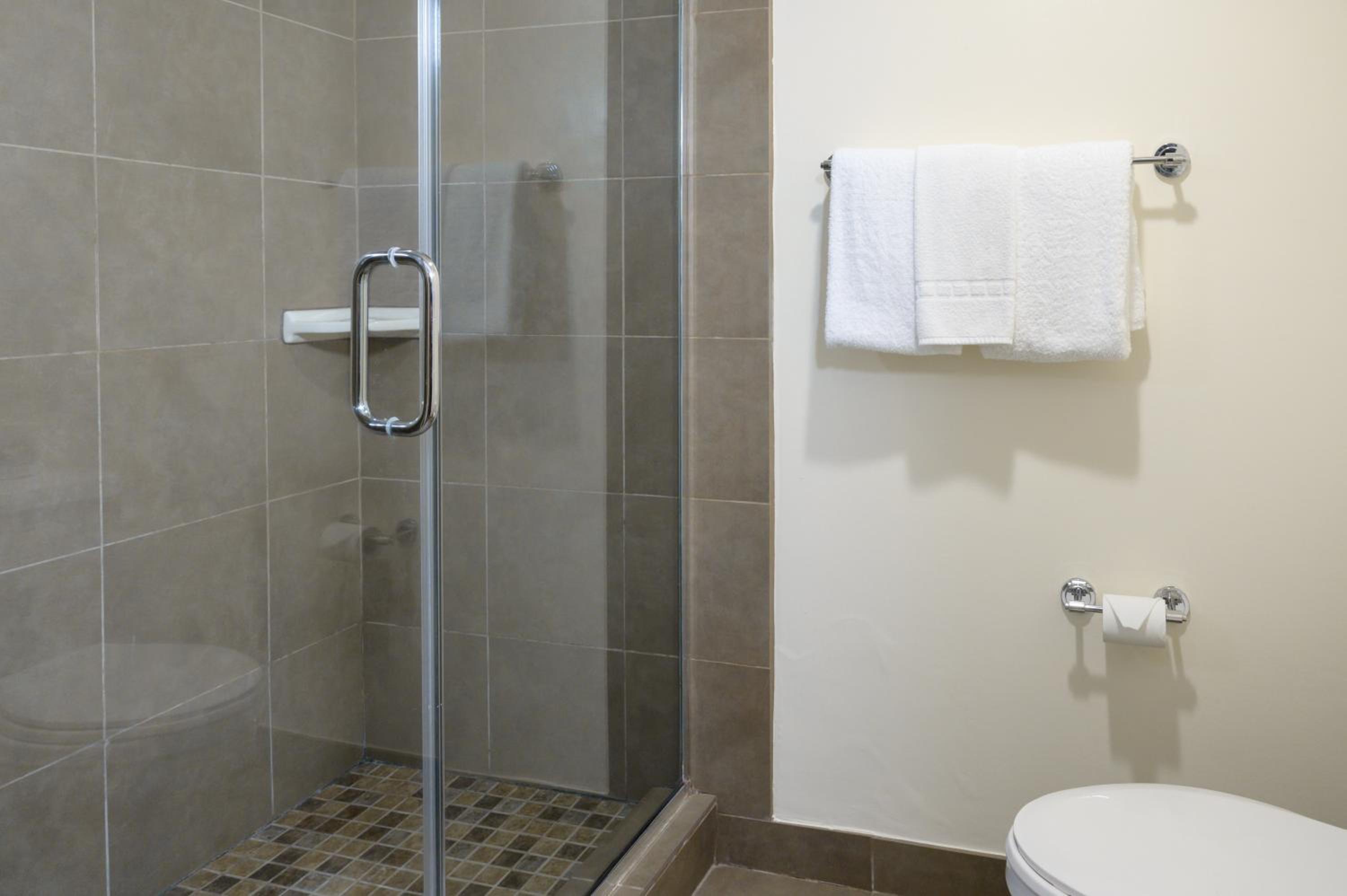 Van Nuys Vacations - Airtel Plaza Hotel - Property Image 18