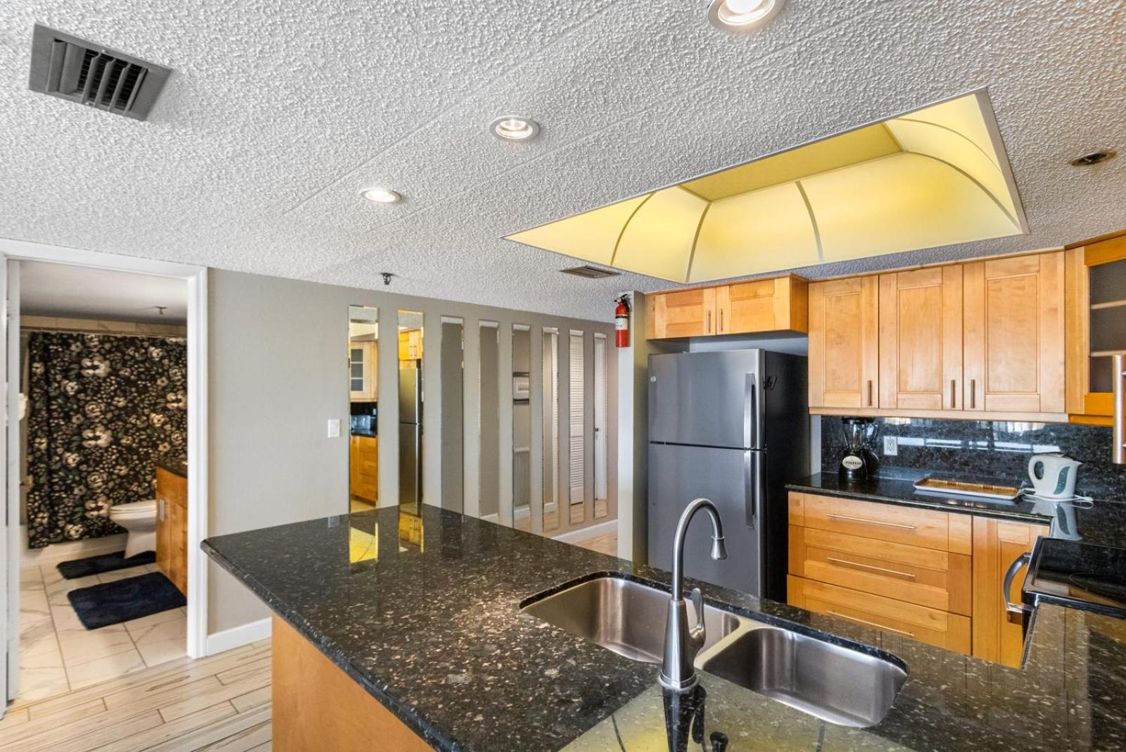 Beach View - Balcony - 3b 2b - Beach Place #505