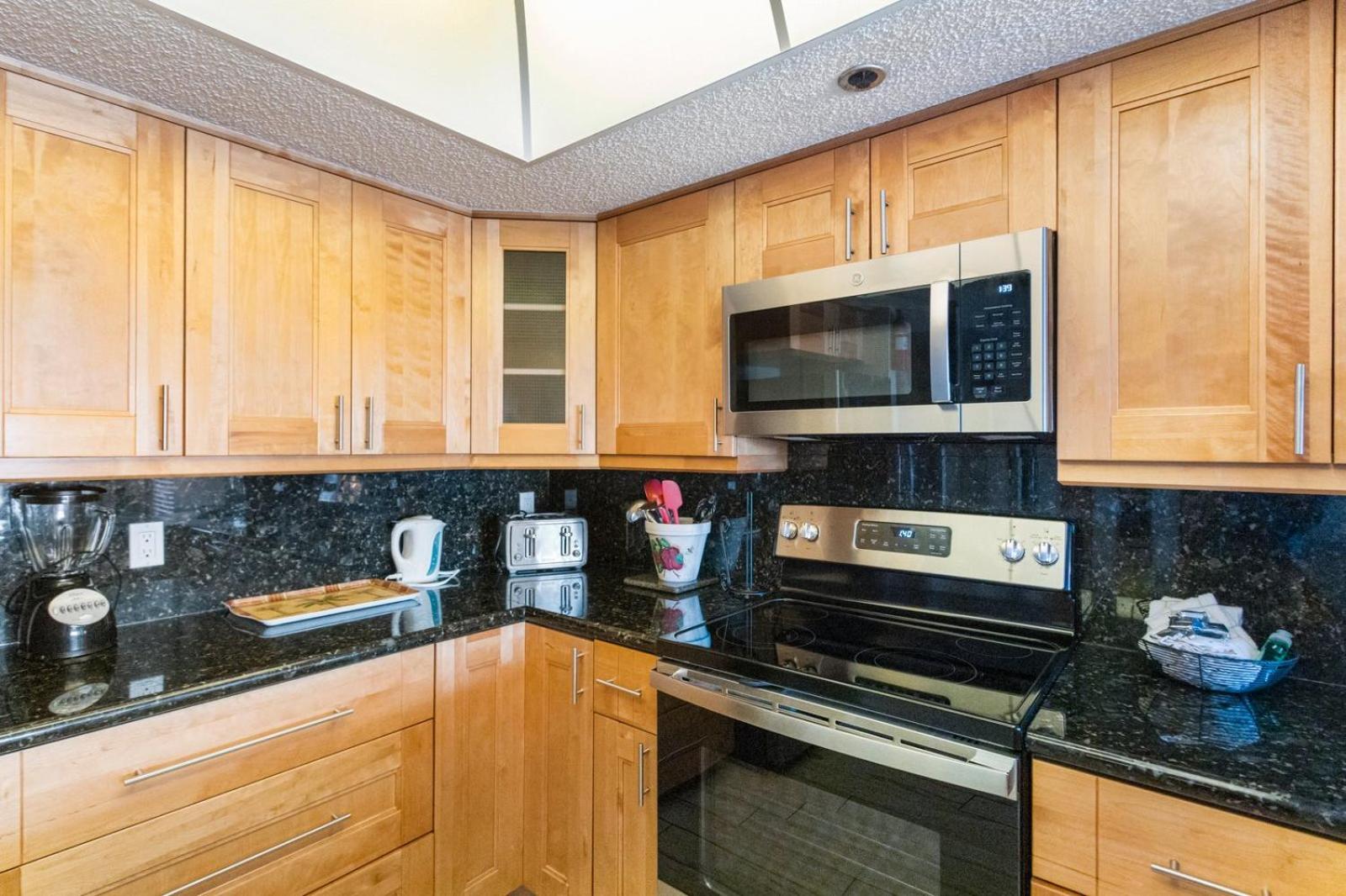 Beach View - Balcony - 3b 2b - Beach Place #505
