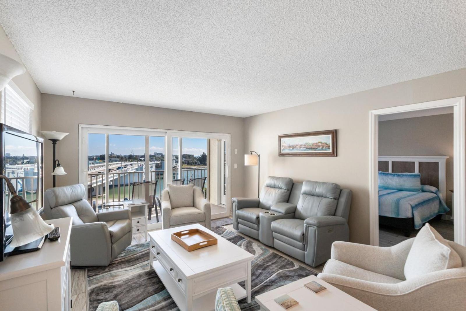 Beach View - Balcony - 3b 2b - Beach Place #505