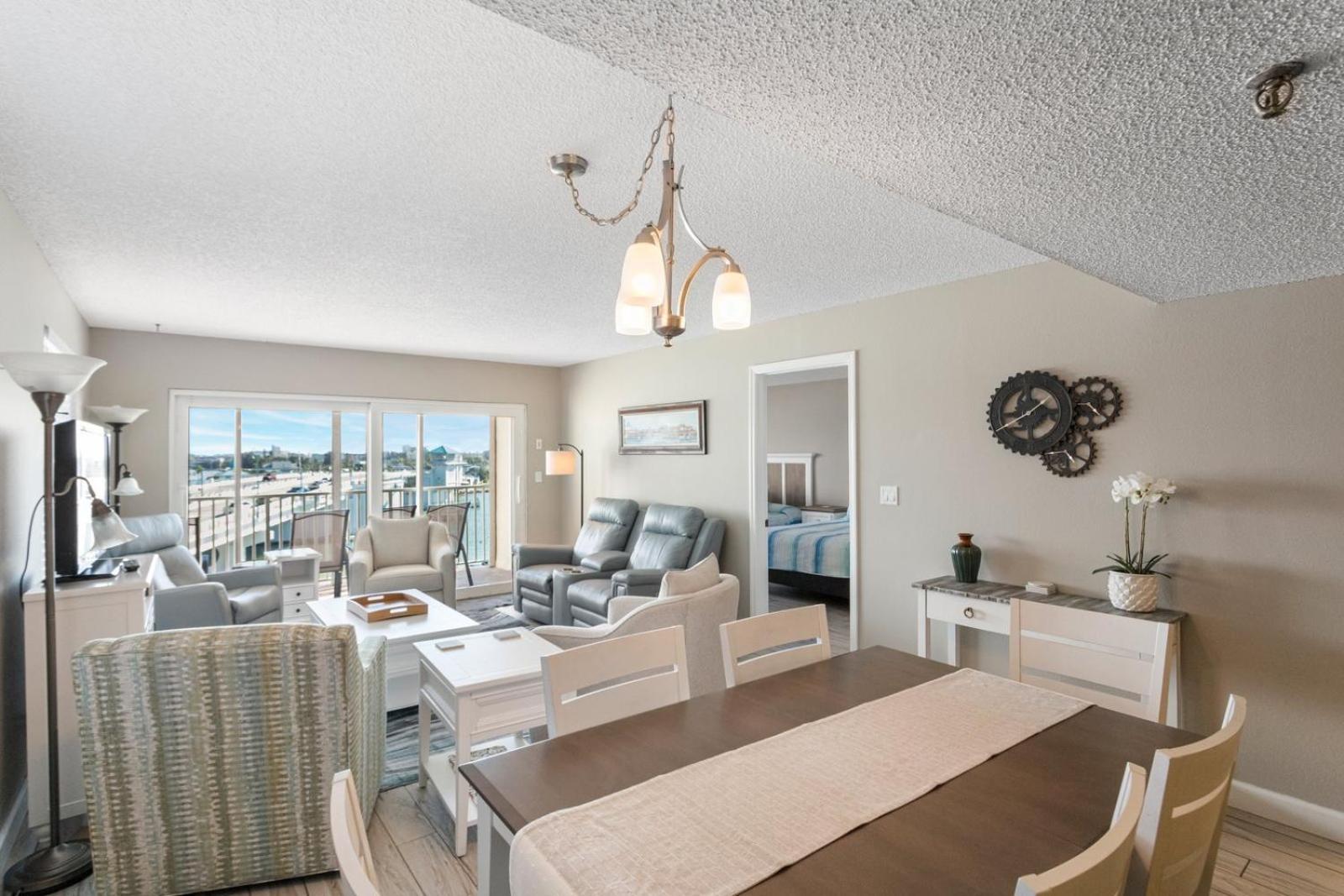 Beach View - Balcony - 3b 2b - Beach Place #505