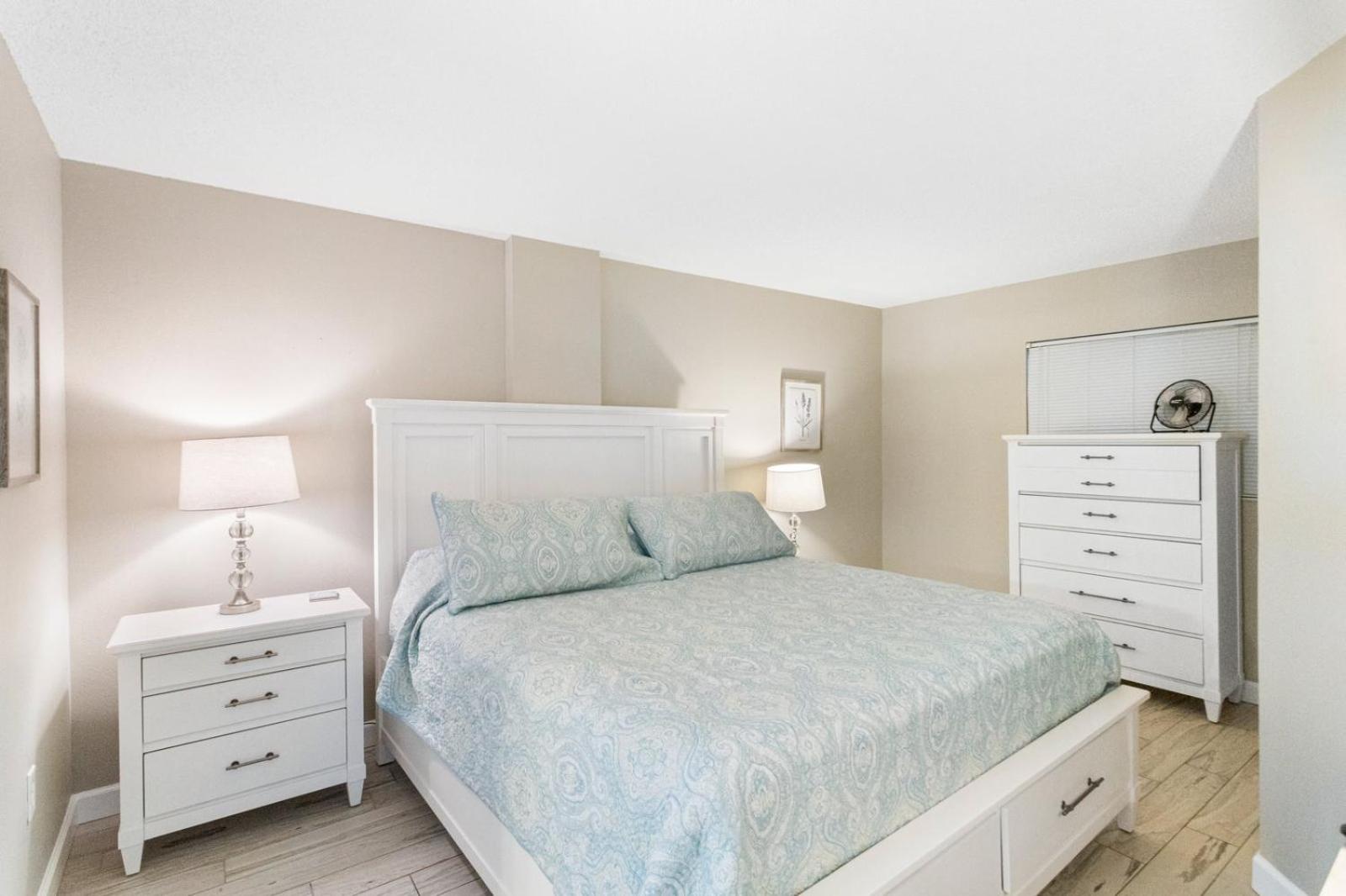 Beach View - Balcony - 3b 2b - Beach Place #505