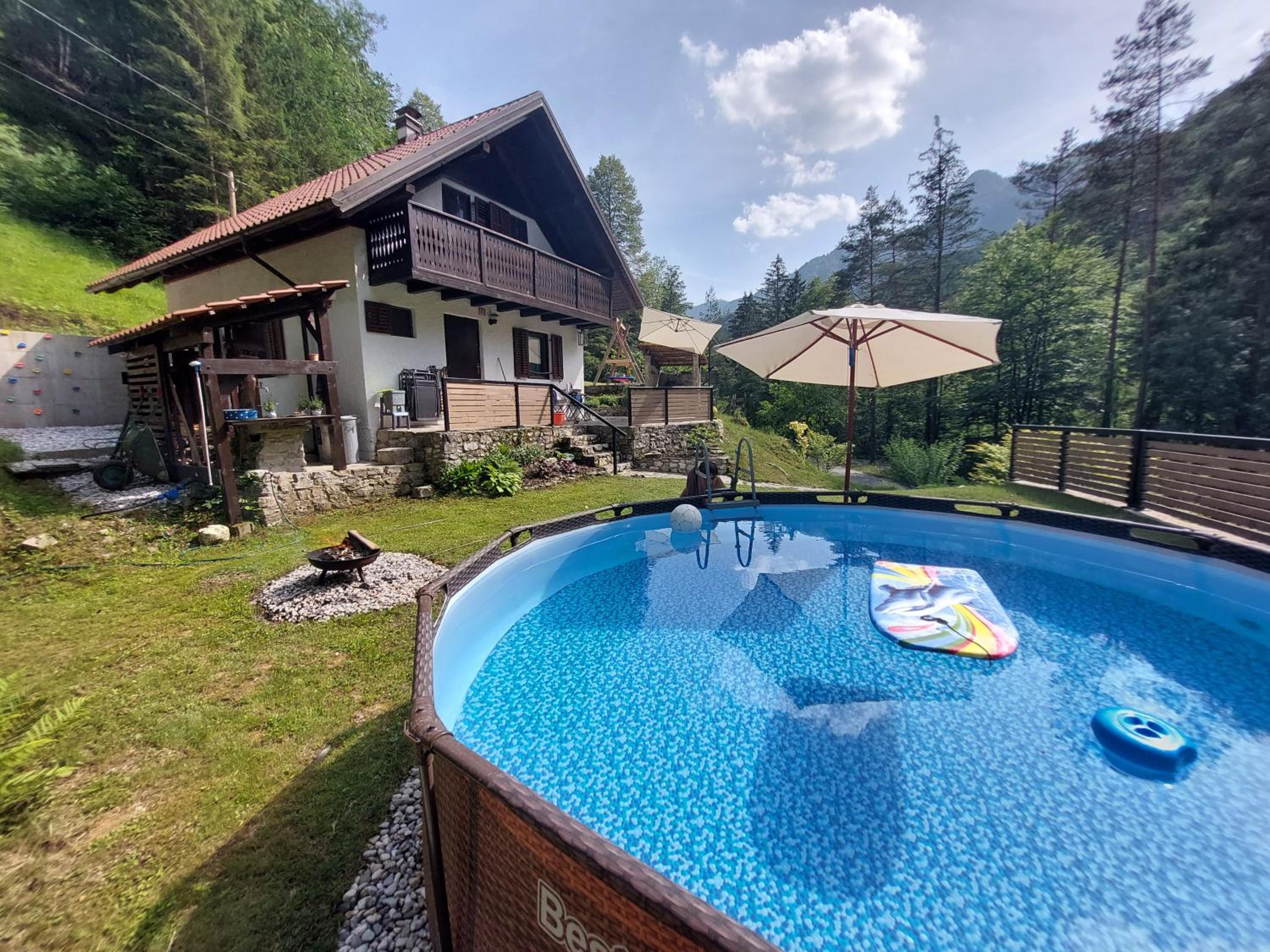 NATURALINA HOLIDAY HOUSE view 2