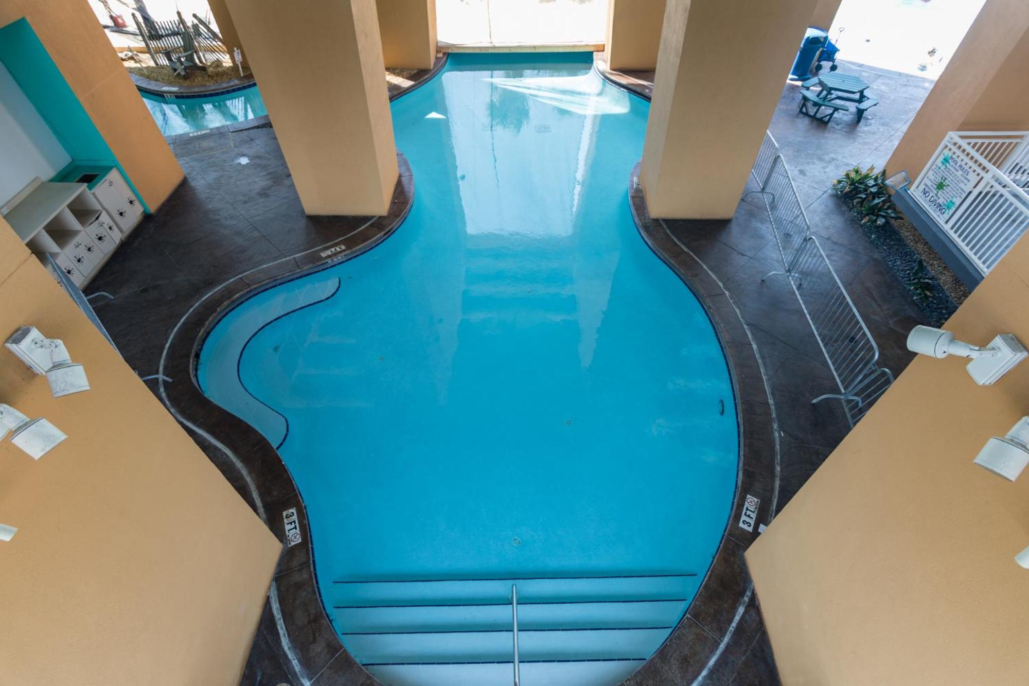 Low Floor, beautiful ocean views condo