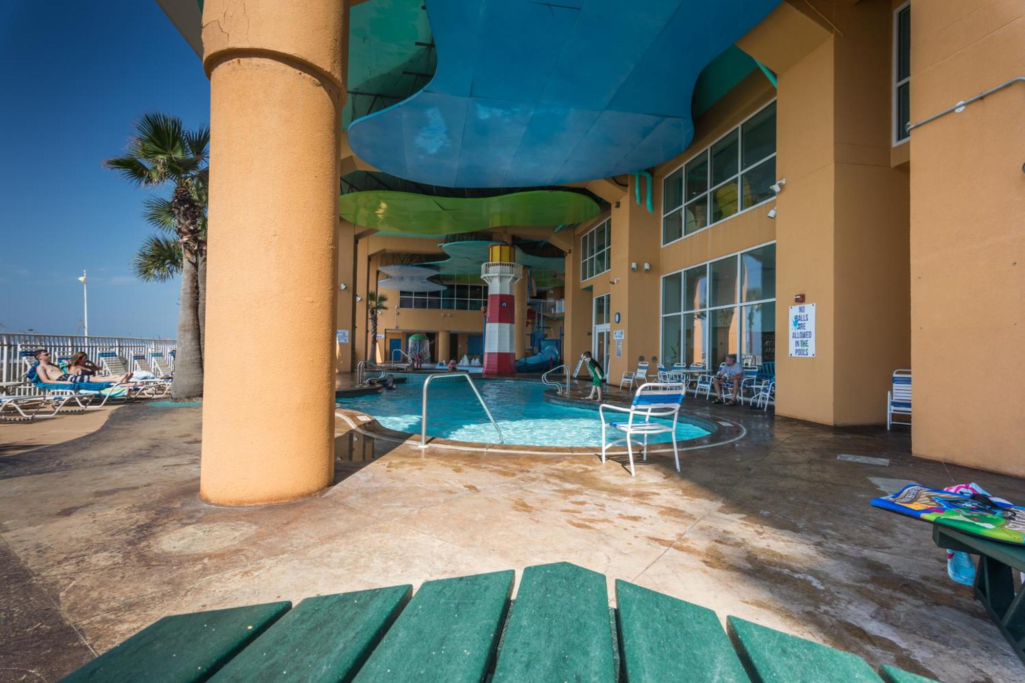 Low Floor, beautiful ocean views condo