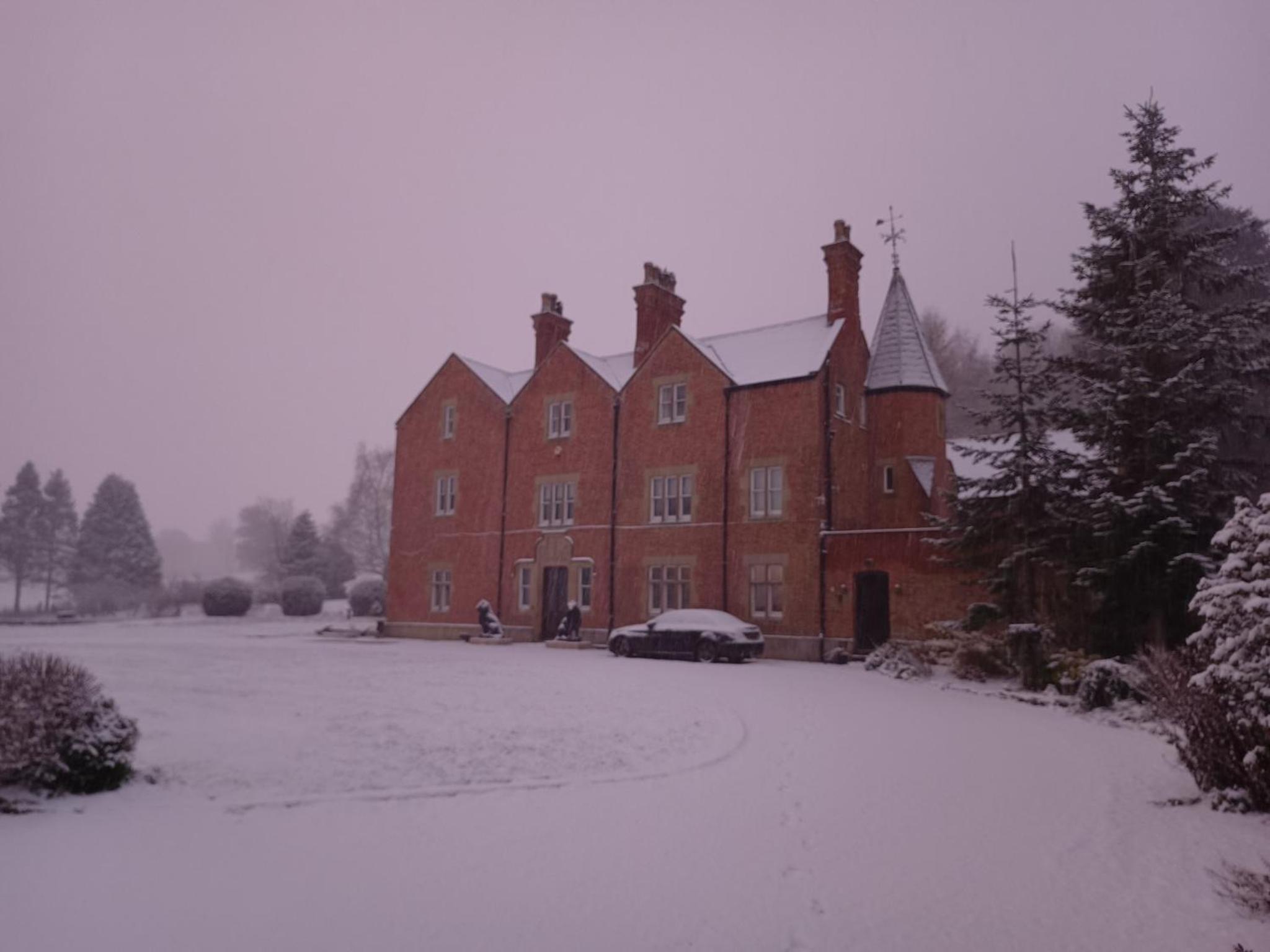 Hotel The West Wing At Eriviat Hall