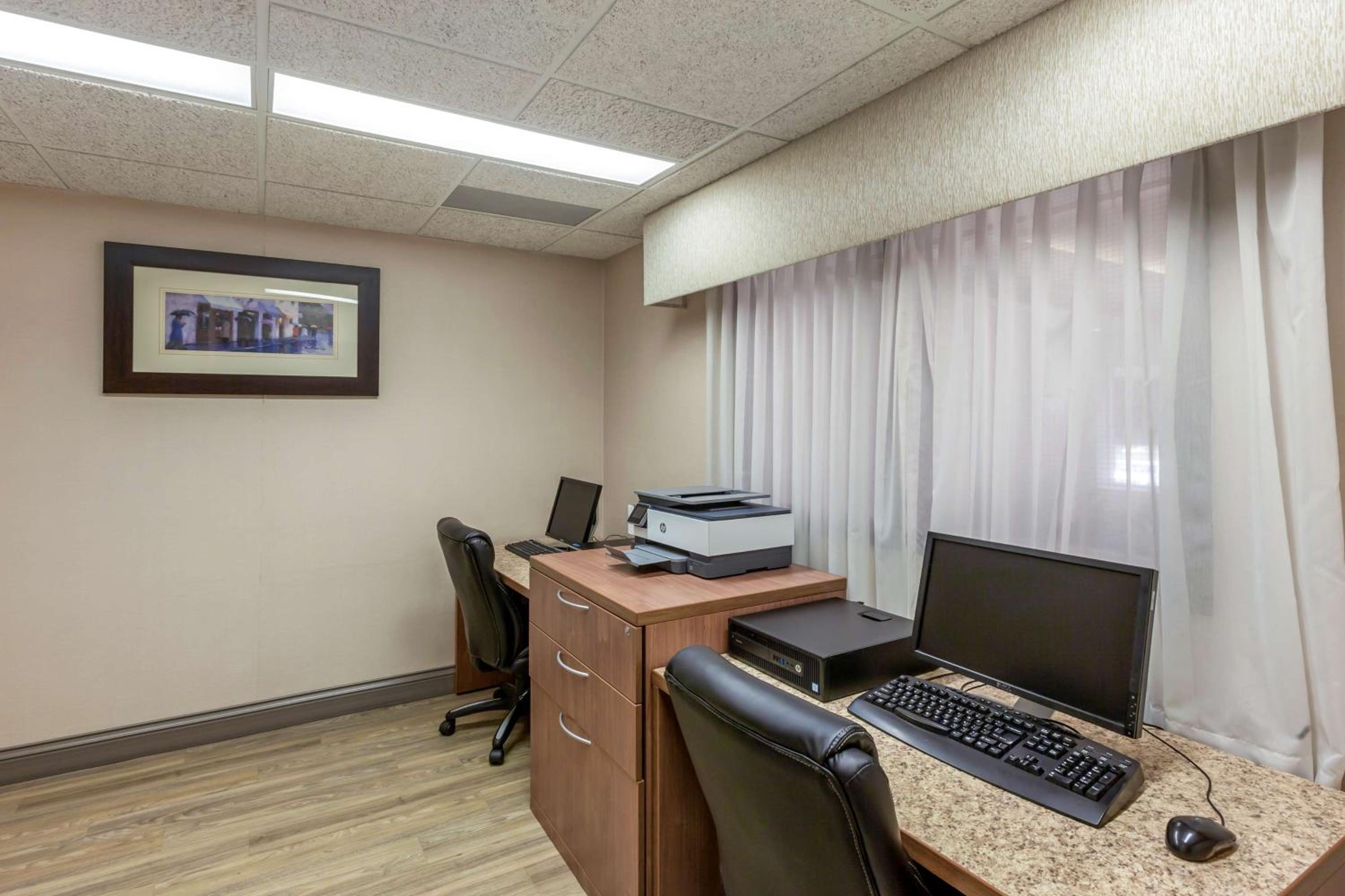 Best Western Plus Burlington Inn  Suites - Property Image 2