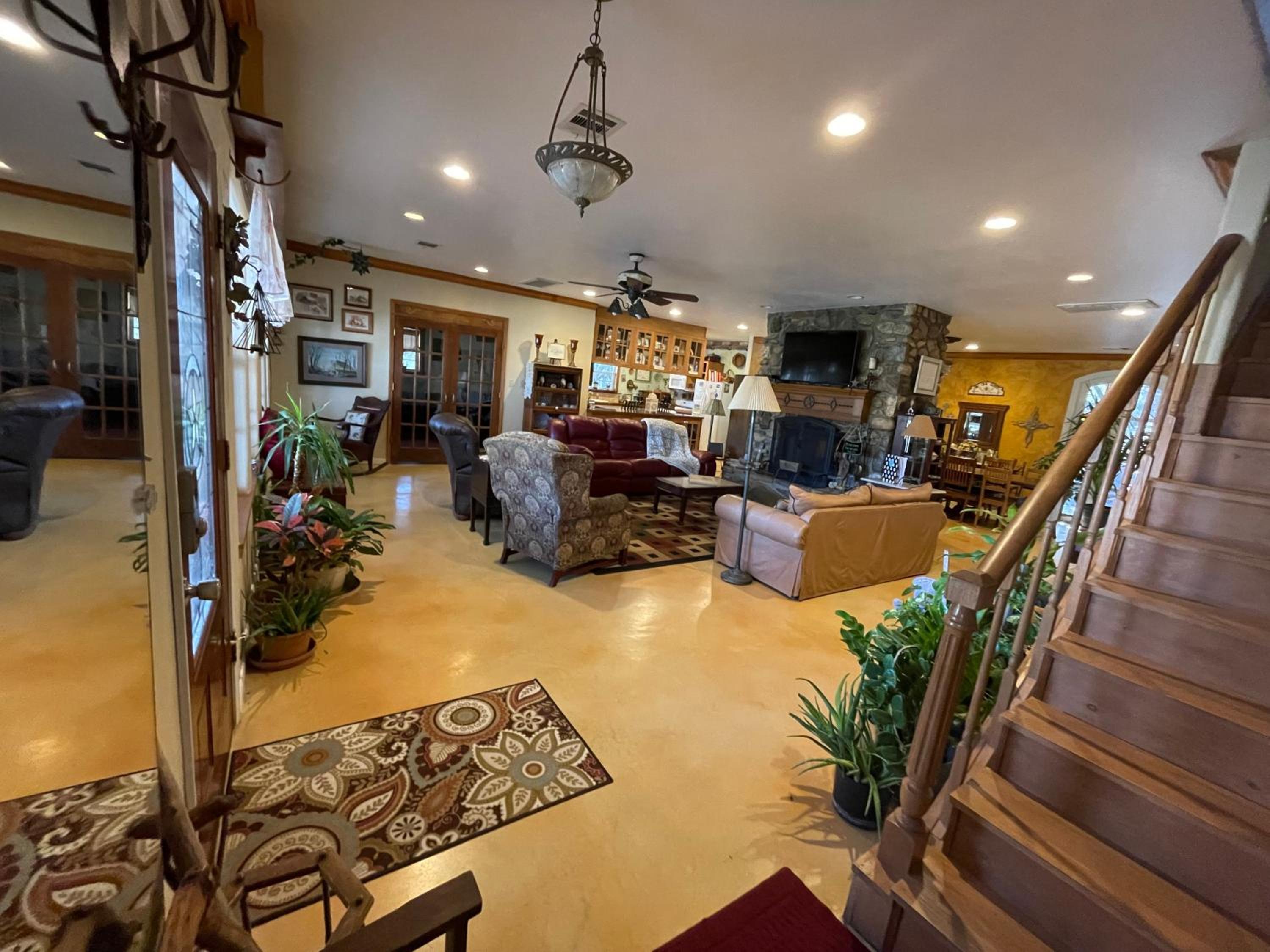 Marble Falls Vacations - Grandview House on Hamilton Creek - Property Image 13