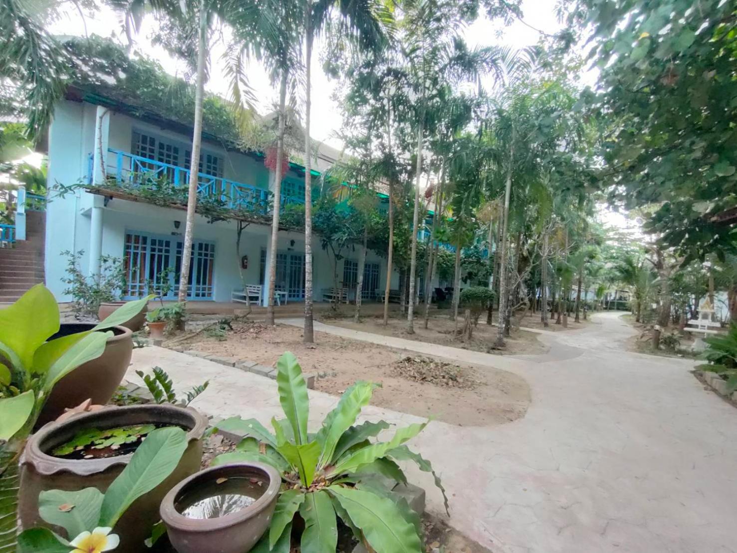 Banana Beach Resort