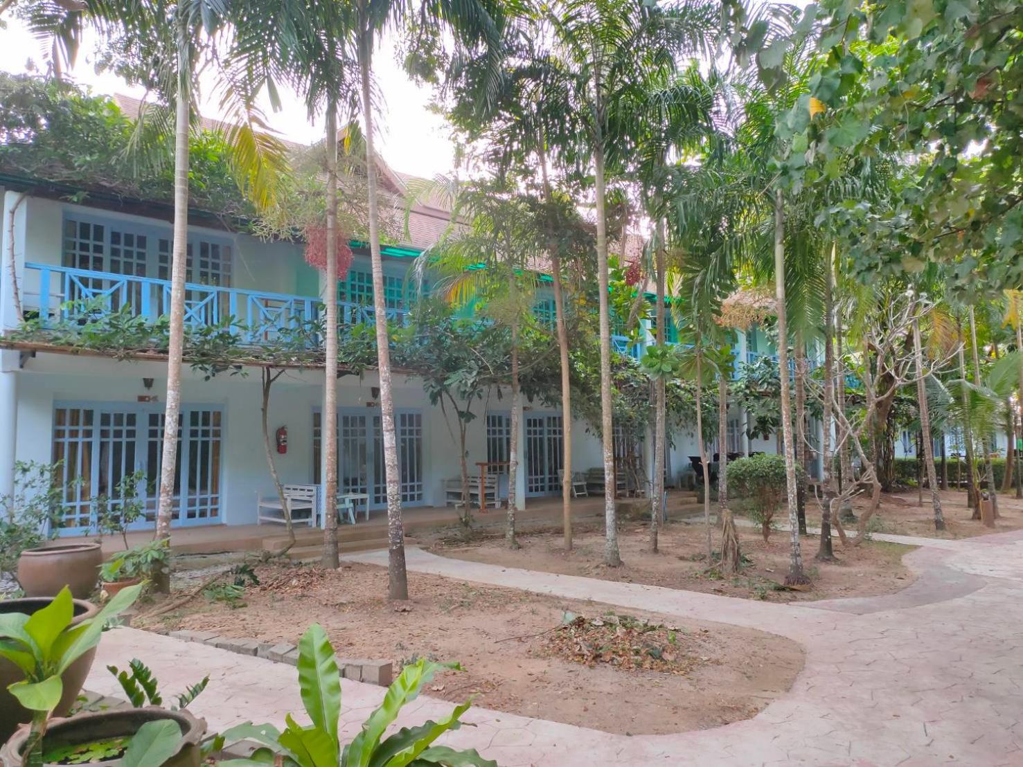 Banana Beach Resort