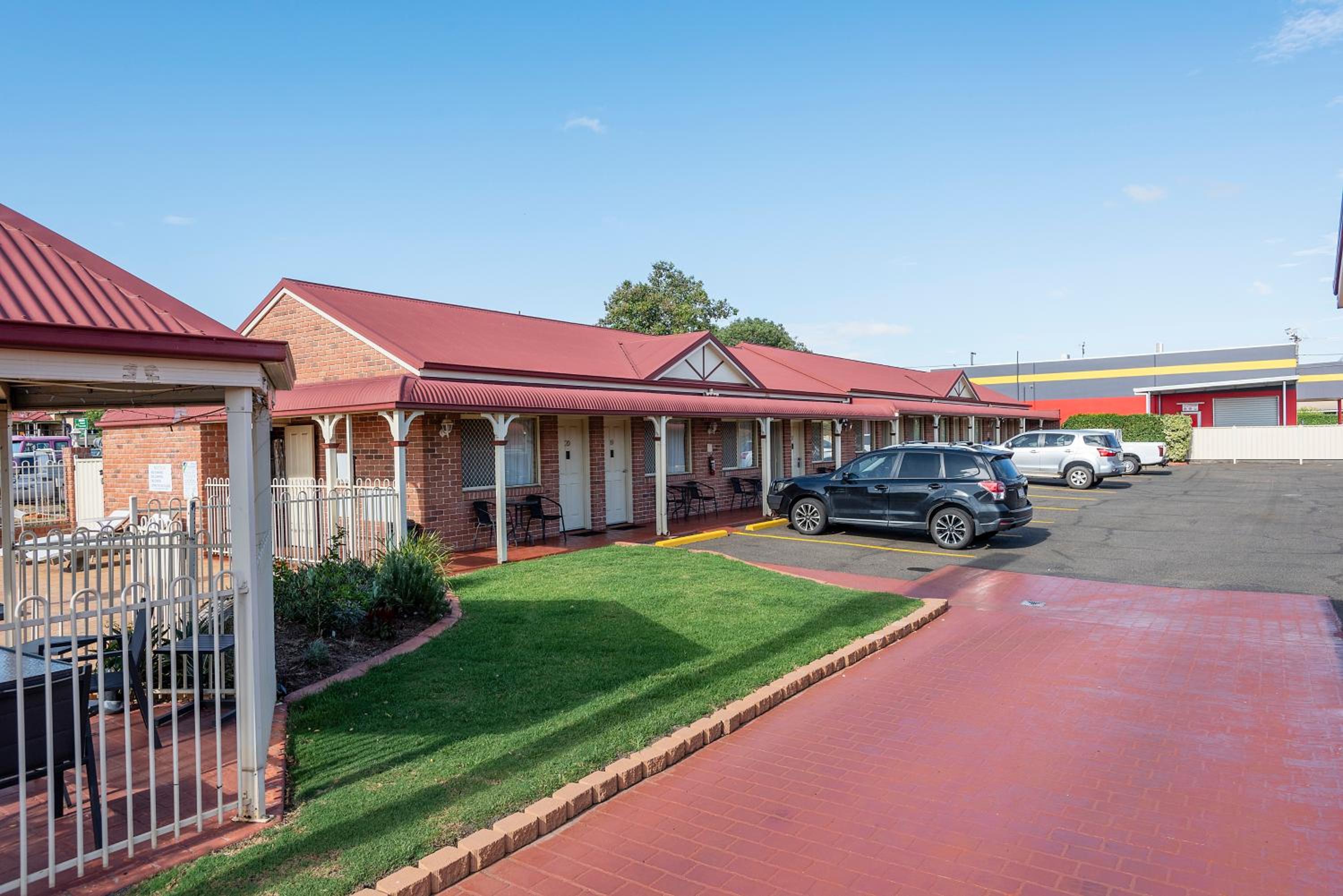 Roma Mid Town Motor Inn