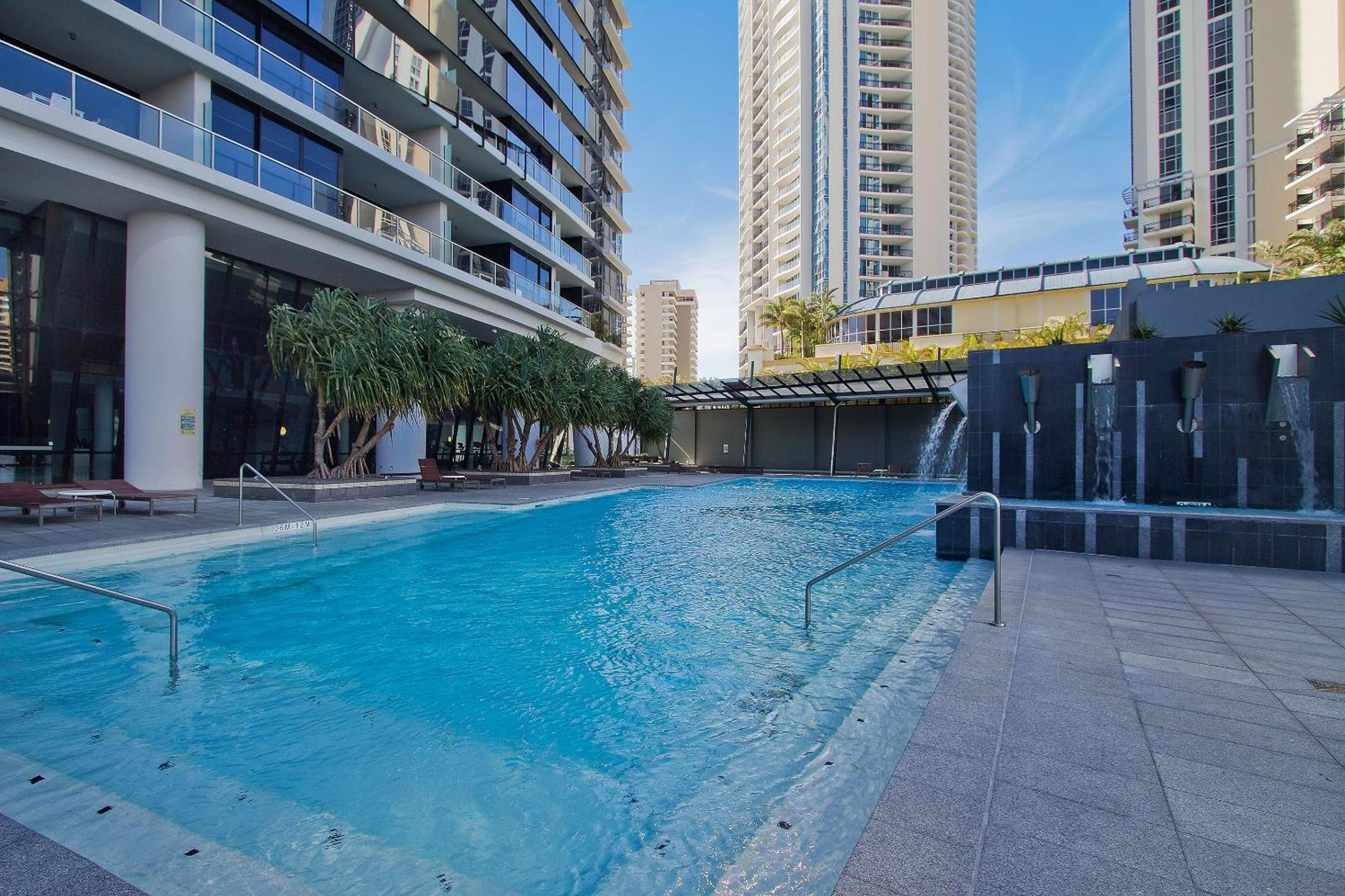 LIMITED 7 NIGHT DEAL in 2 Bedroom SPA Hinterland at Circle on Cavill - KIDS STAY FREE!!!