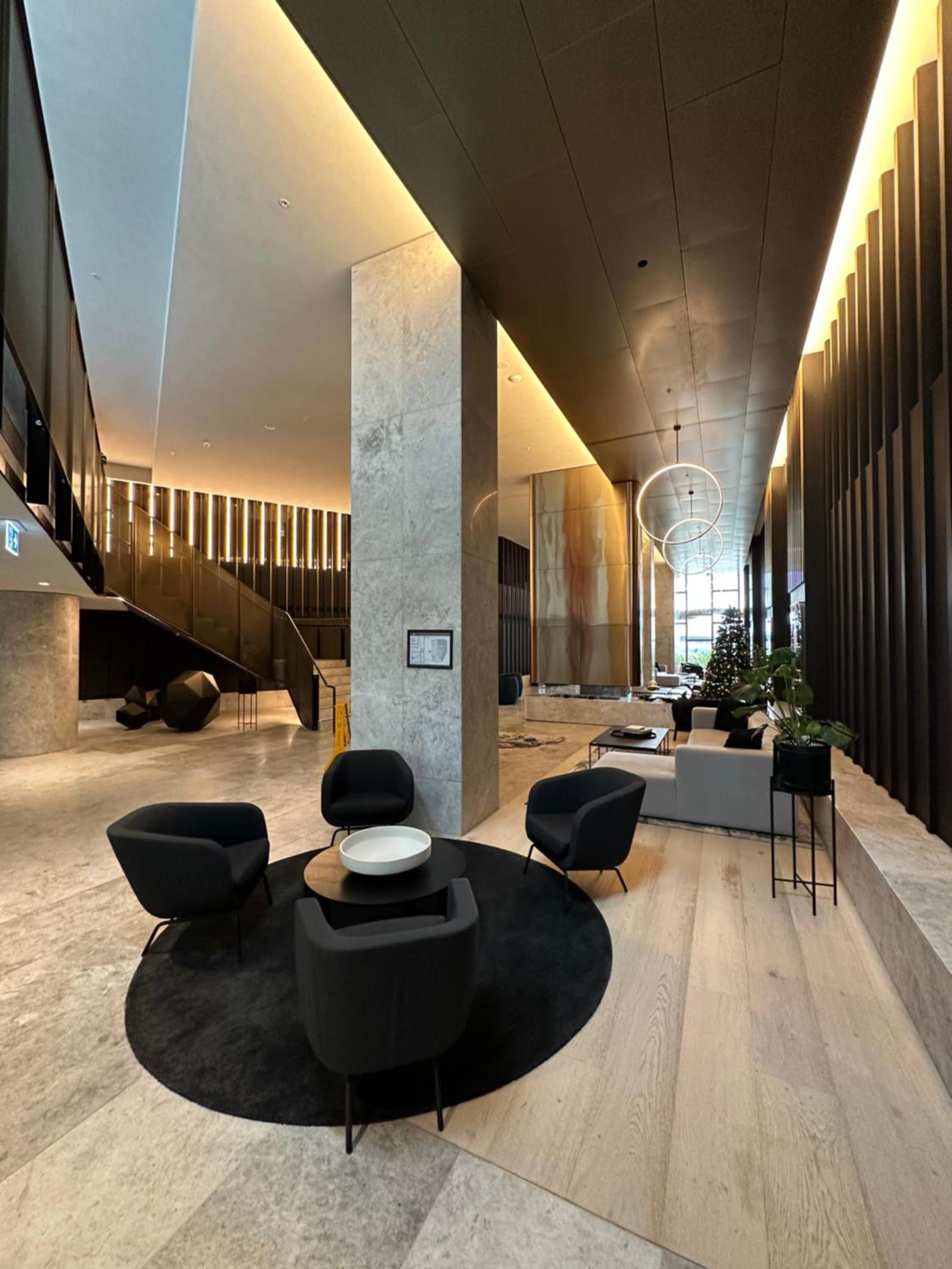 Melbourne CBD Apt with Free Car Park Ocean View